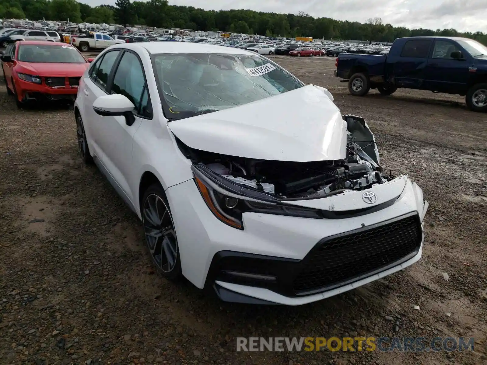 1 Photograph of a damaged car 5YFS4RCE1LP028389 TOYOTA COROLLA 2020