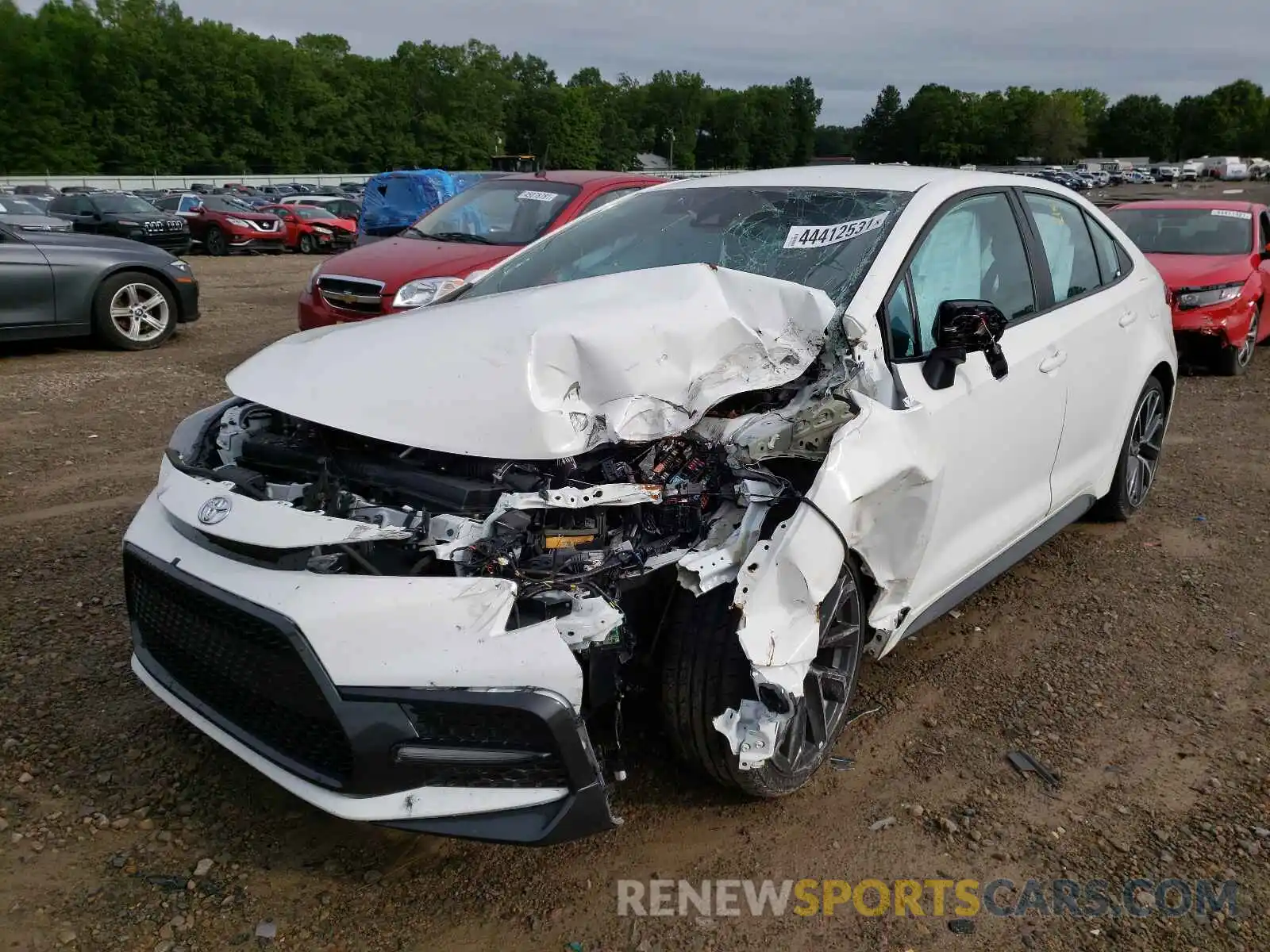 2 Photograph of a damaged car 5YFS4RCE1LP028389 TOYOTA COROLLA 2020