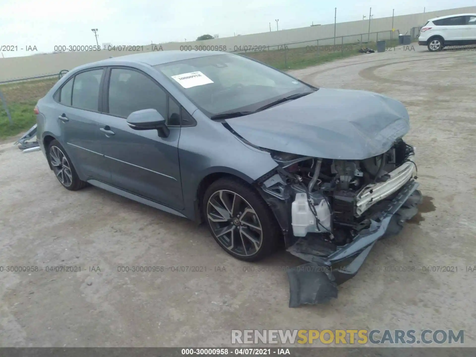 1 Photograph of a damaged car 5YFS4RCE1LP030093 TOYOTA COROLLA 2020