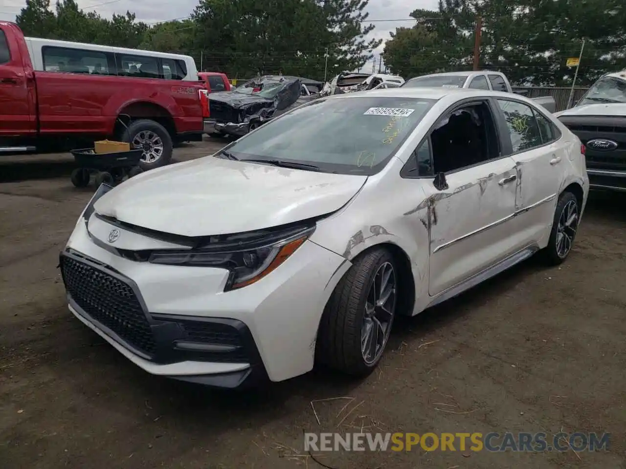 2 Photograph of a damaged car 5YFS4RCE1LP030773 TOYOTA COROLLA 2020