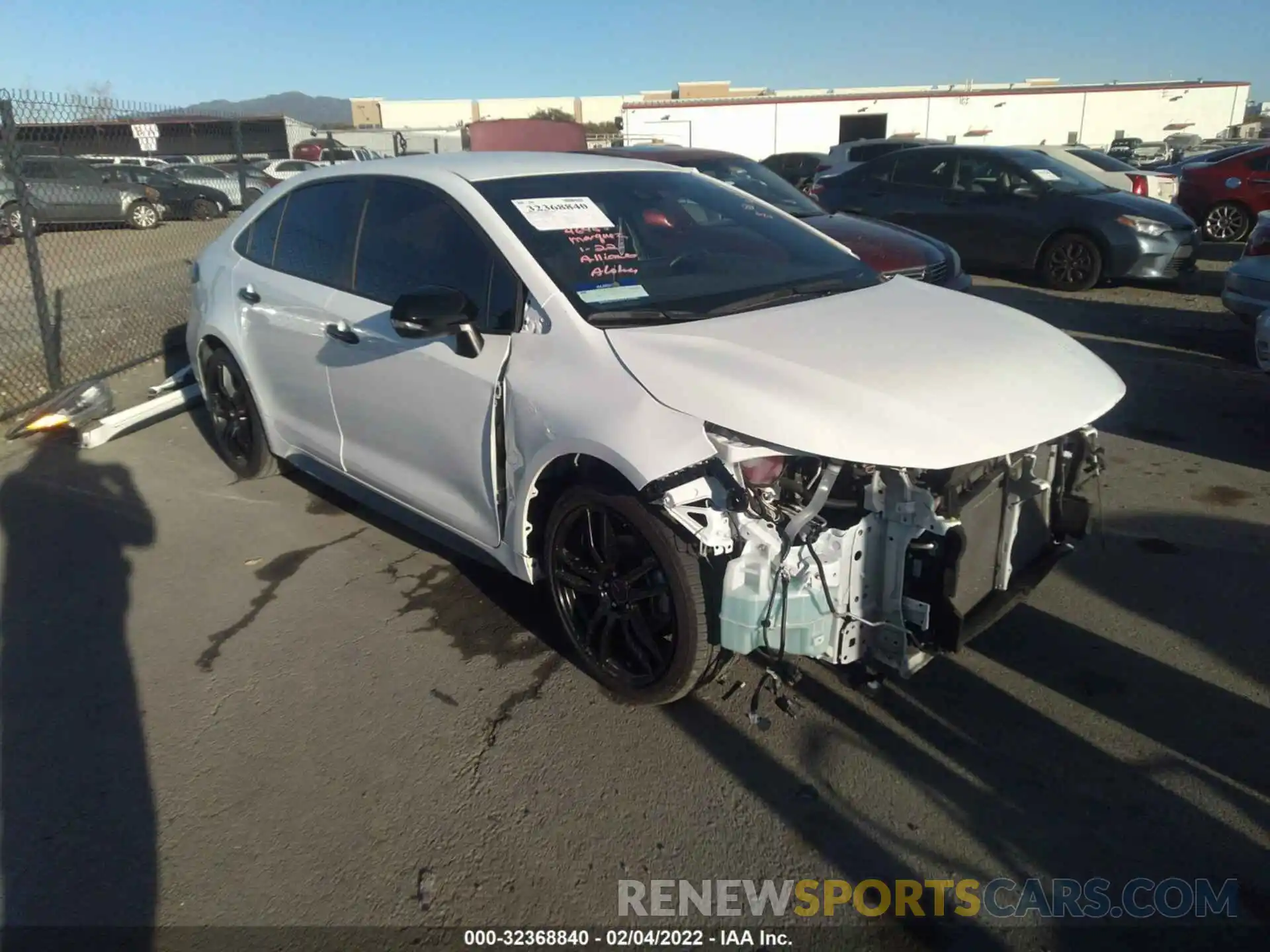 1 Photograph of a damaged car 5YFS4RCE1LP030921 TOYOTA COROLLA 2020