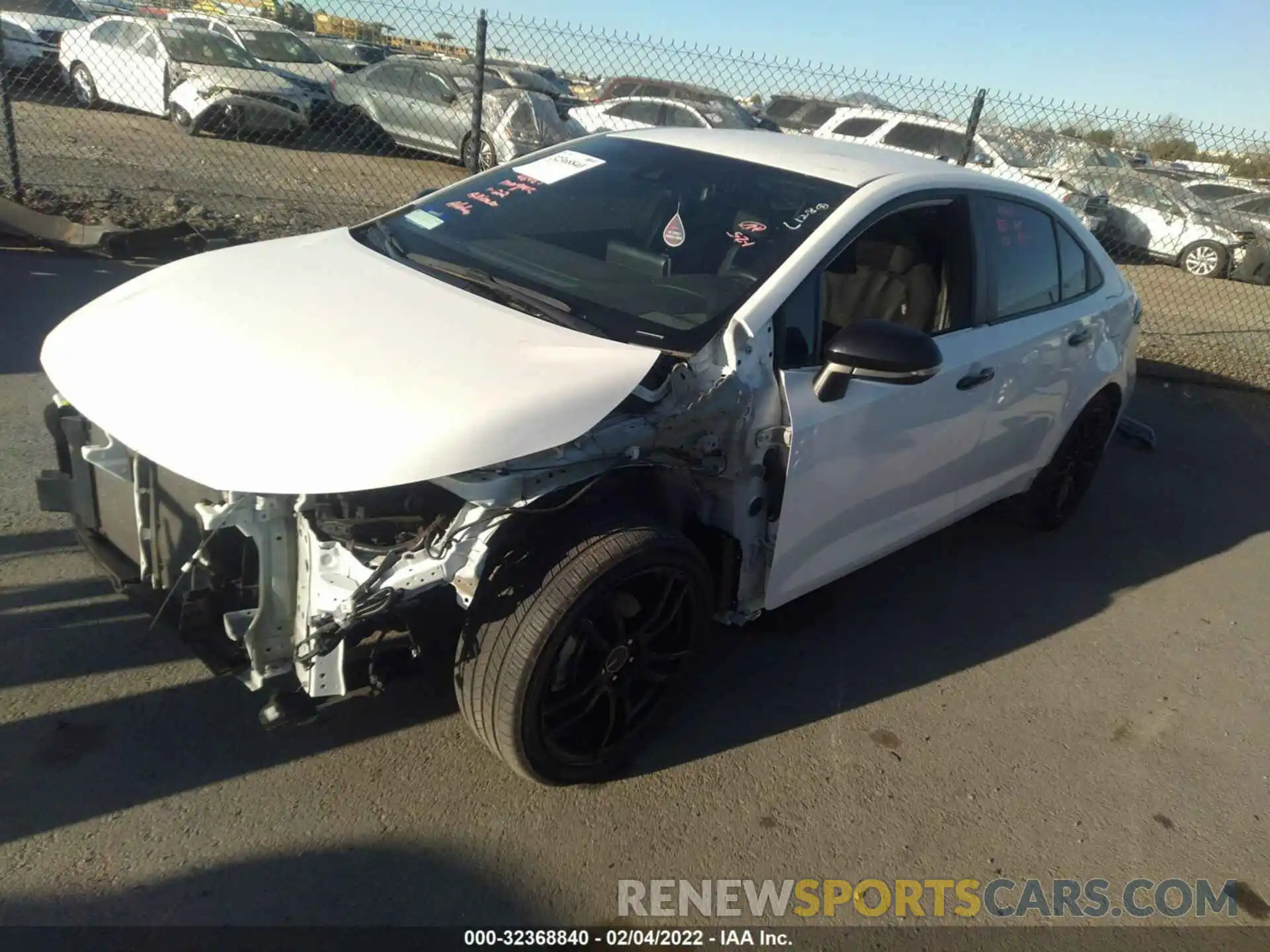 2 Photograph of a damaged car 5YFS4RCE1LP030921 TOYOTA COROLLA 2020