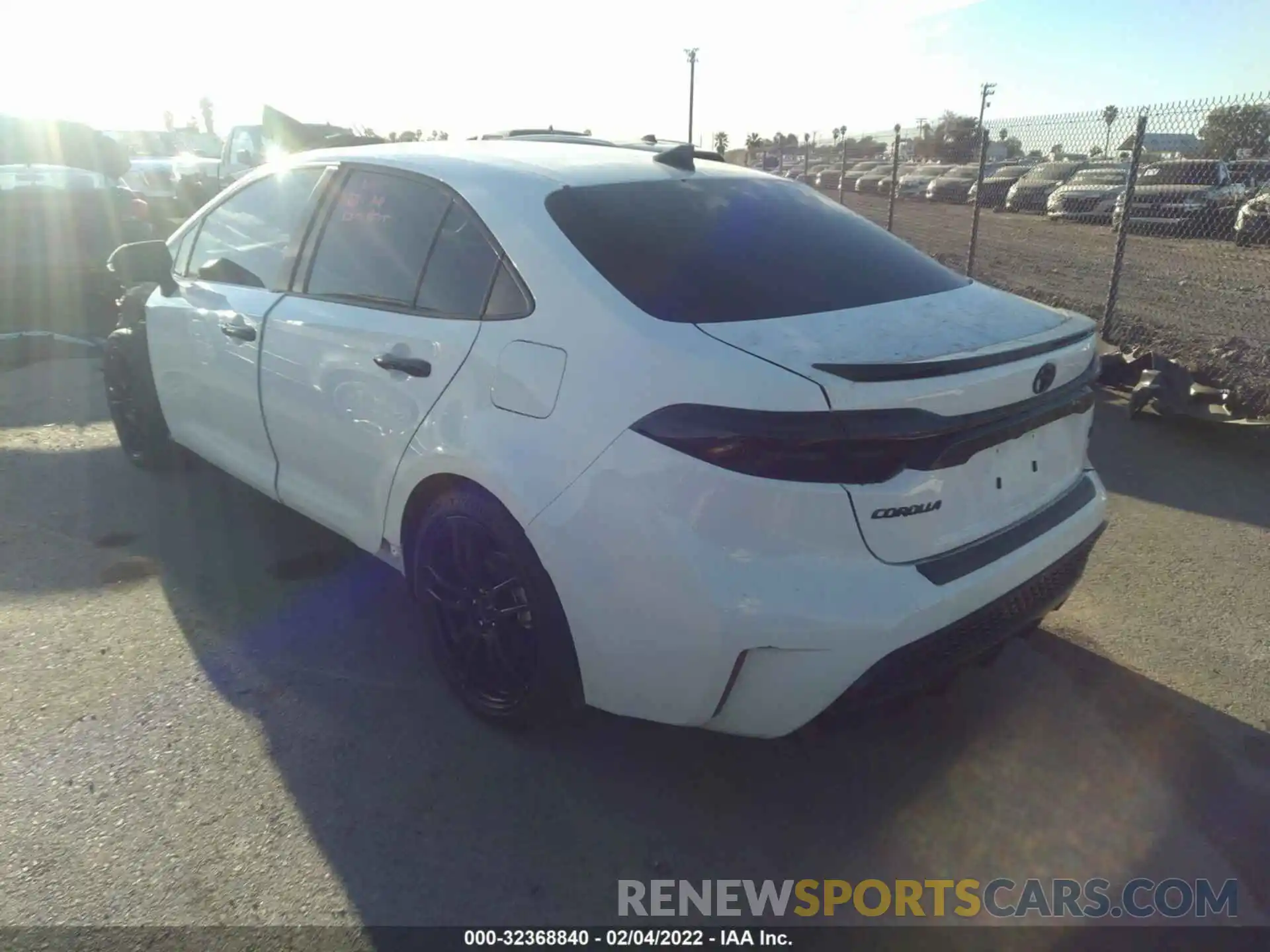 3 Photograph of a damaged car 5YFS4RCE1LP030921 TOYOTA COROLLA 2020