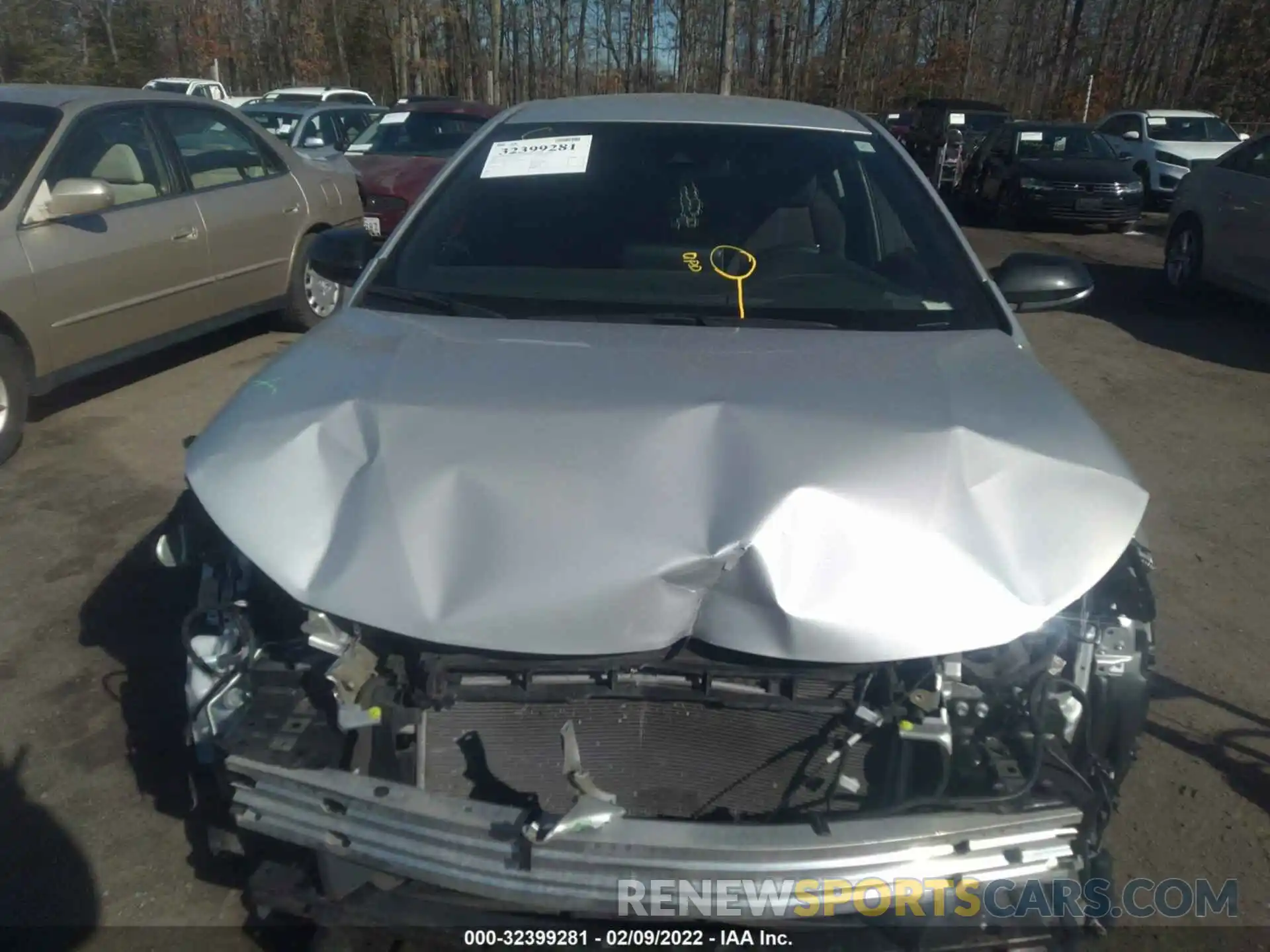 6 Photograph of a damaged car 5YFS4RCE1LP034452 TOYOTA COROLLA 2020