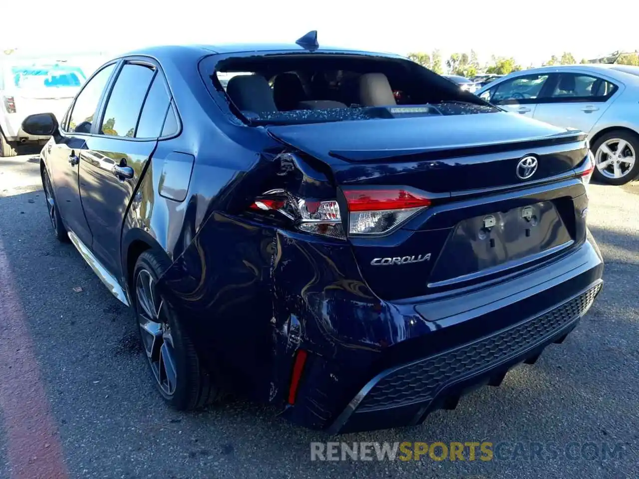 3 Photograph of a damaged car 5YFS4RCE1LP035052 TOYOTA COROLLA 2020