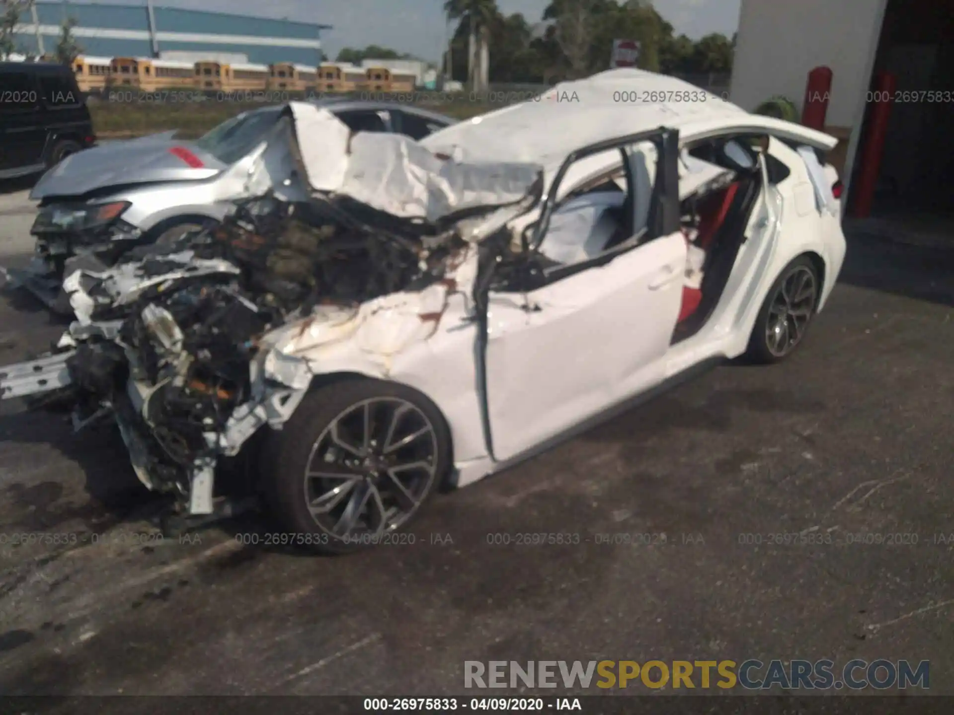 2 Photograph of a damaged car 5YFS4RCE1LP035438 TOYOTA COROLLA 2020