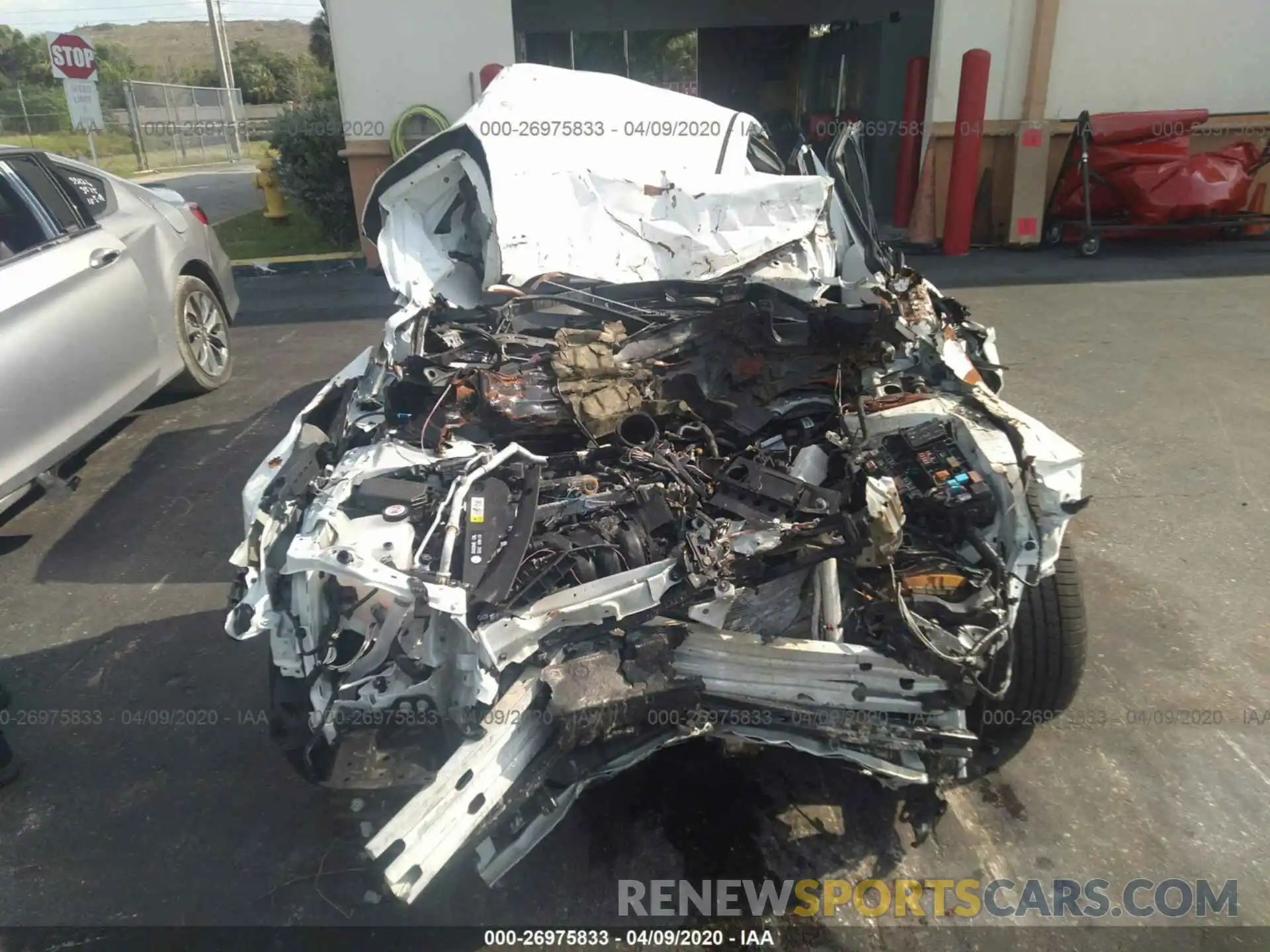 6 Photograph of a damaged car 5YFS4RCE1LP035438 TOYOTA COROLLA 2020