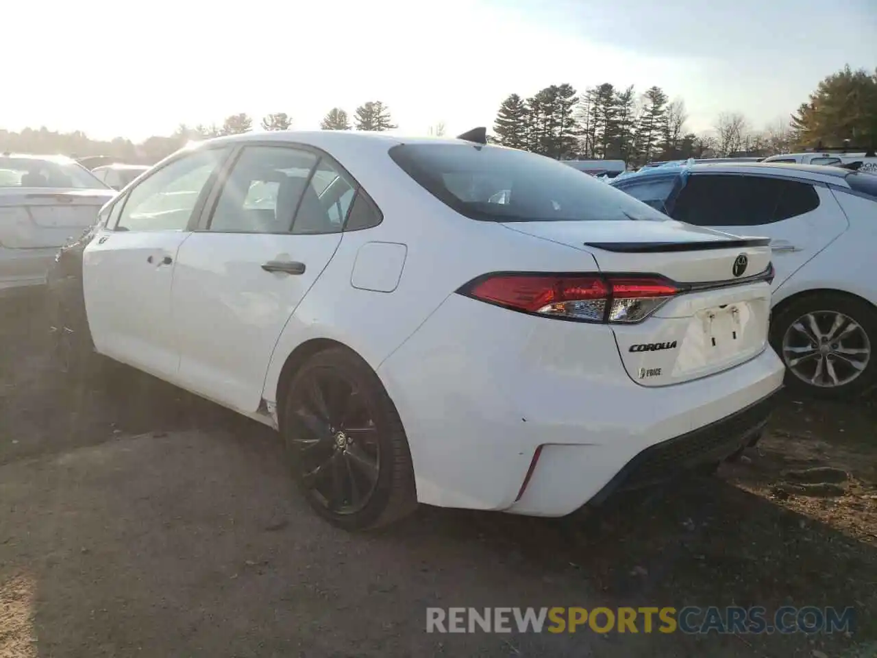 3 Photograph of a damaged car 5YFS4RCE1LP035620 TOYOTA COROLLA 2020