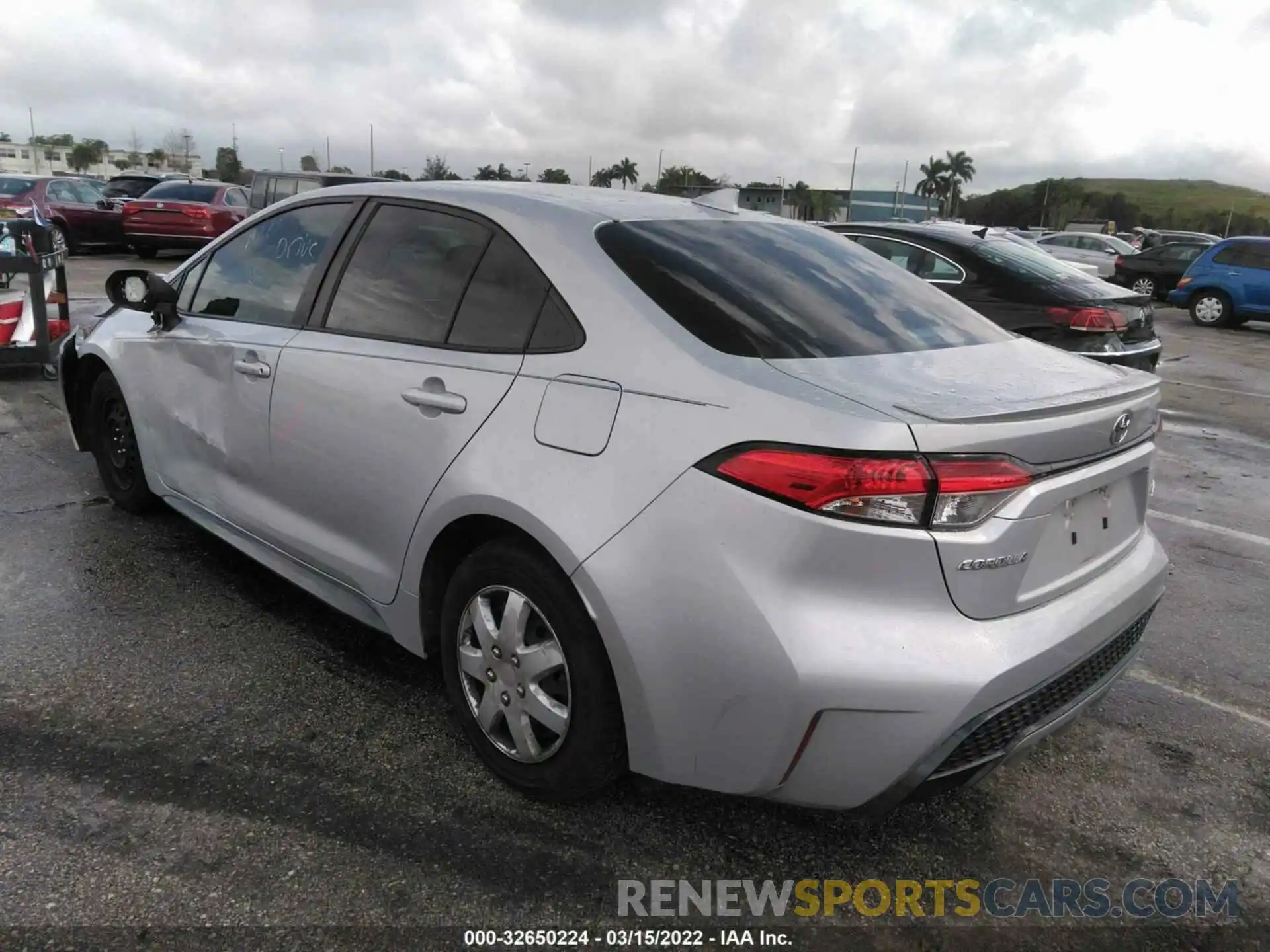 3 Photograph of a damaged car 5YFS4RCE1LP036167 TOYOTA COROLLA 2020