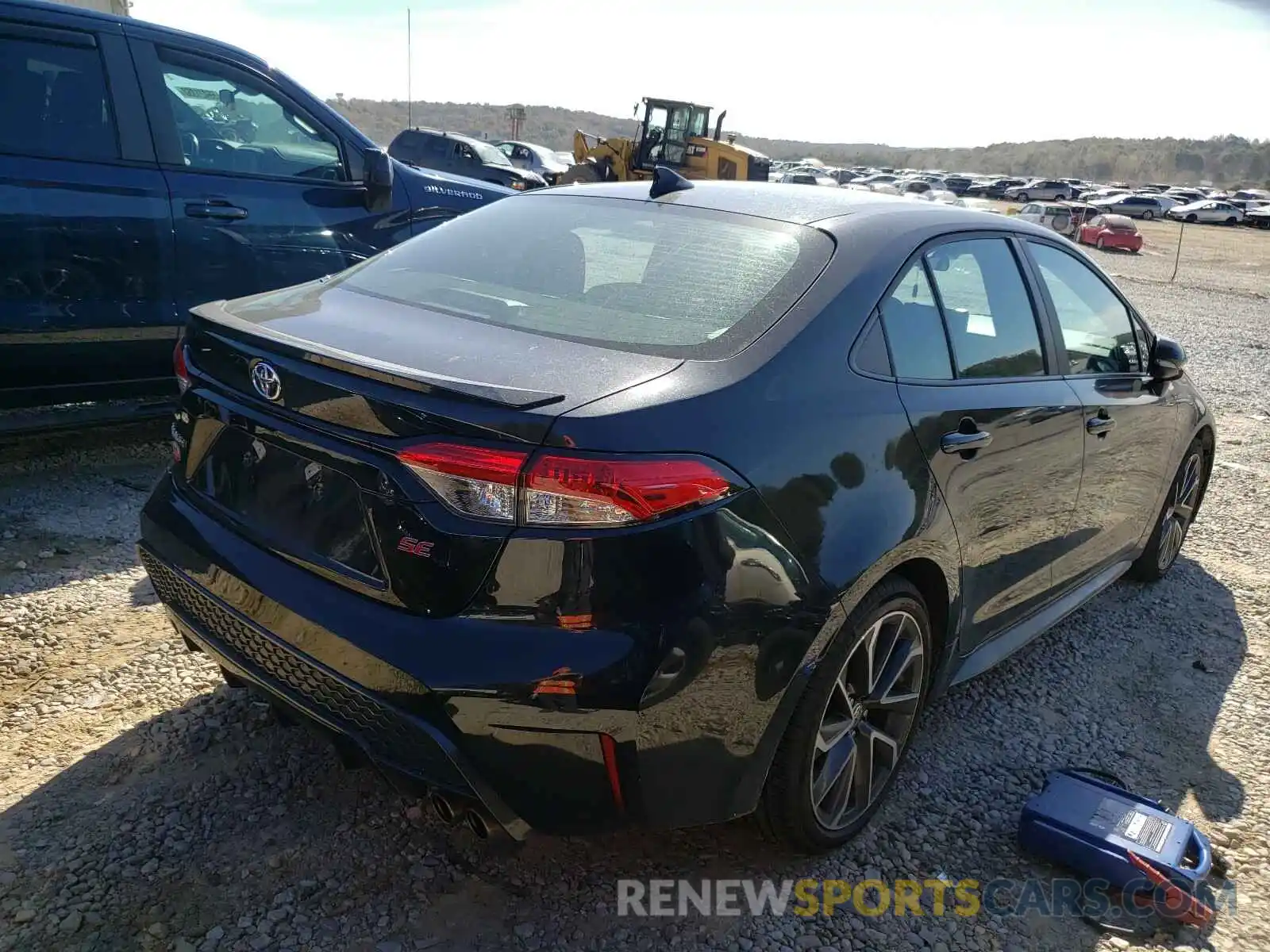 4 Photograph of a damaged car 5YFS4RCE1LP036413 TOYOTA COROLLA 2020