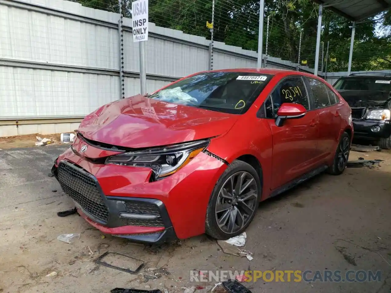 2 Photograph of a damaged car 5YFS4RCE1LP036685 TOYOTA COROLLA 2020