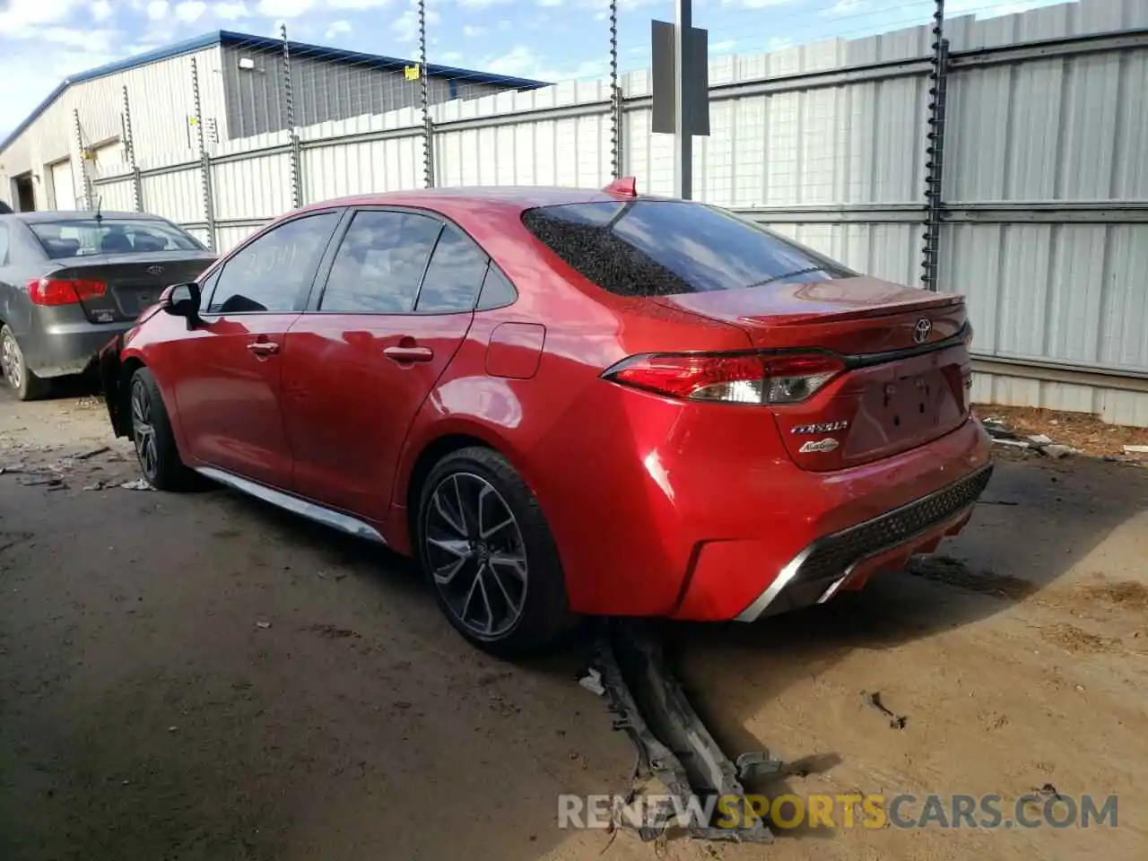 3 Photograph of a damaged car 5YFS4RCE1LP036685 TOYOTA COROLLA 2020