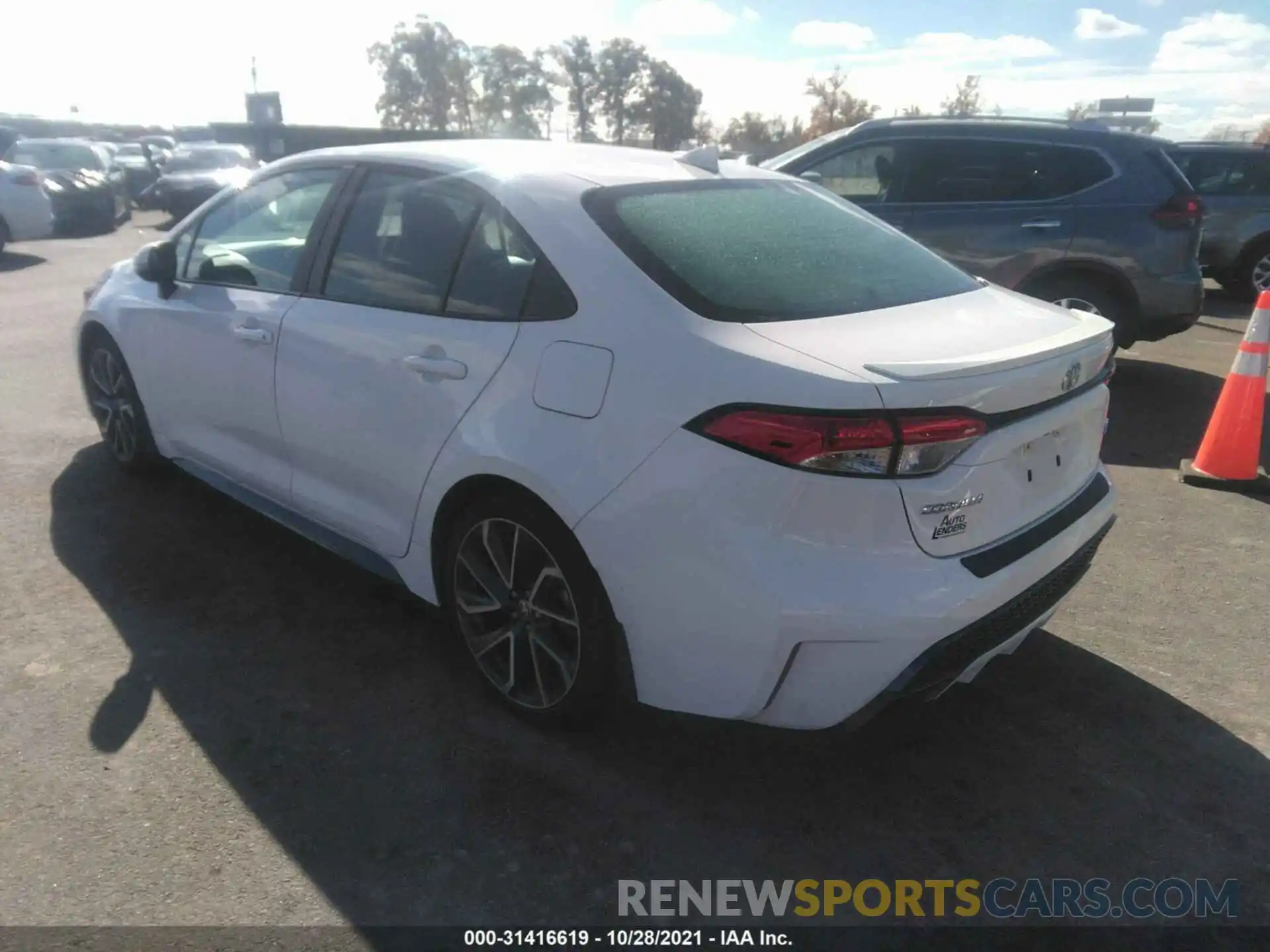 3 Photograph of a damaged car 5YFS4RCE1LP038484 TOYOTA COROLLA 2020