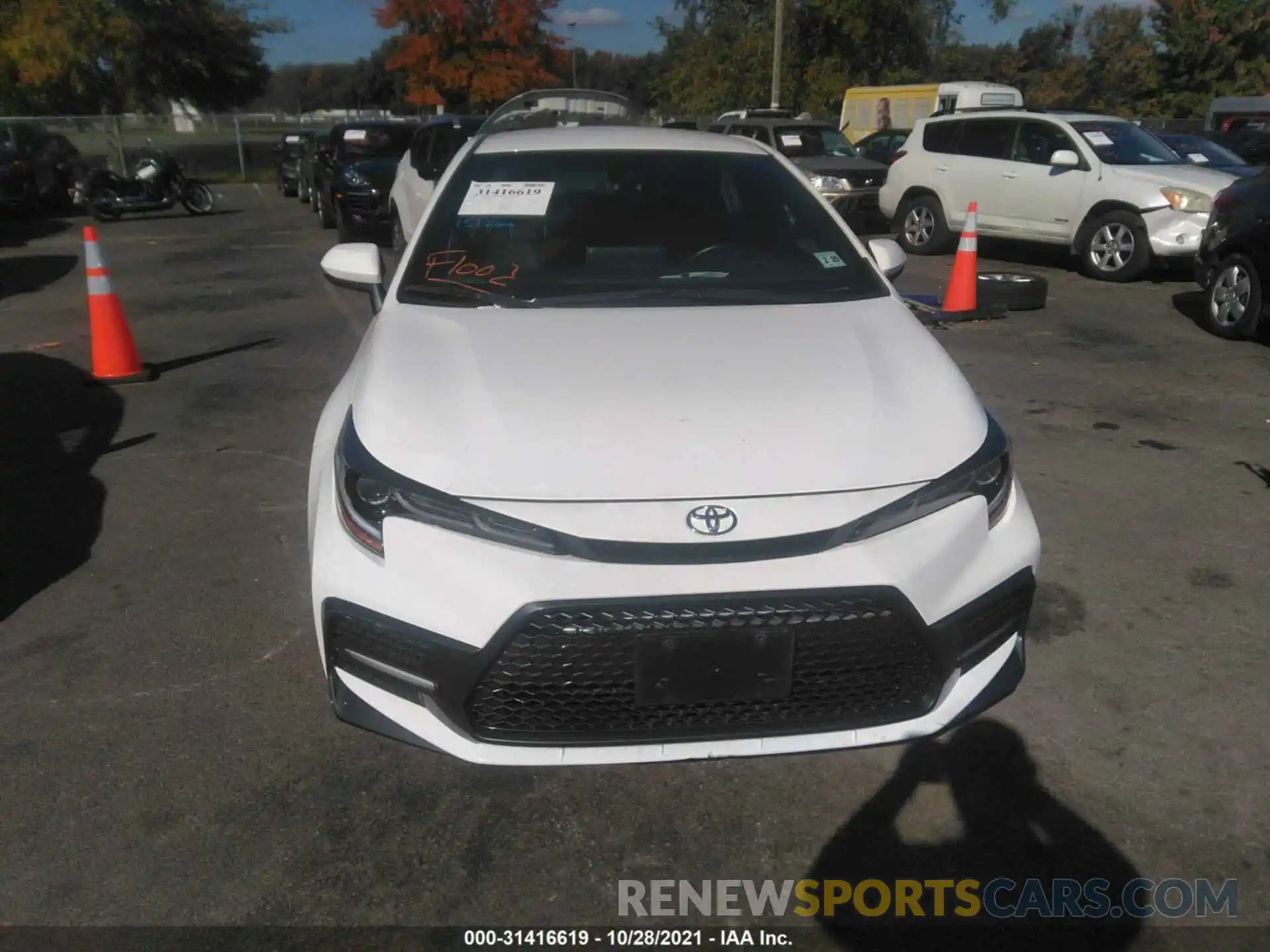 6 Photograph of a damaged car 5YFS4RCE1LP038484 TOYOTA COROLLA 2020