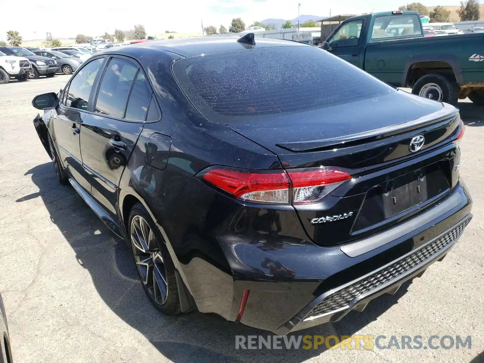 3 Photograph of a damaged car 5YFS4RCE1LP038517 TOYOTA COROLLA 2020