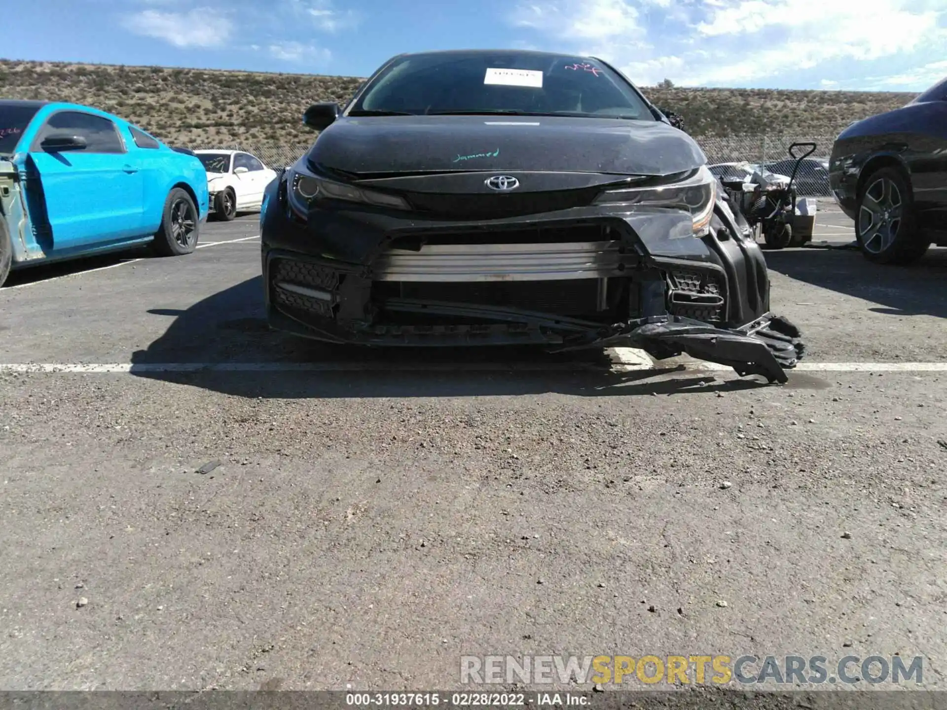 6 Photograph of a damaged car 5YFS4RCE1LP038534 TOYOTA COROLLA 2020