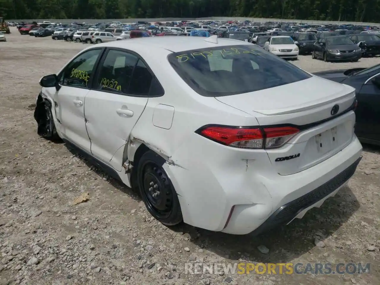 3 Photograph of a damaged car 5YFS4RCE1LP038596 TOYOTA COROLLA 2020