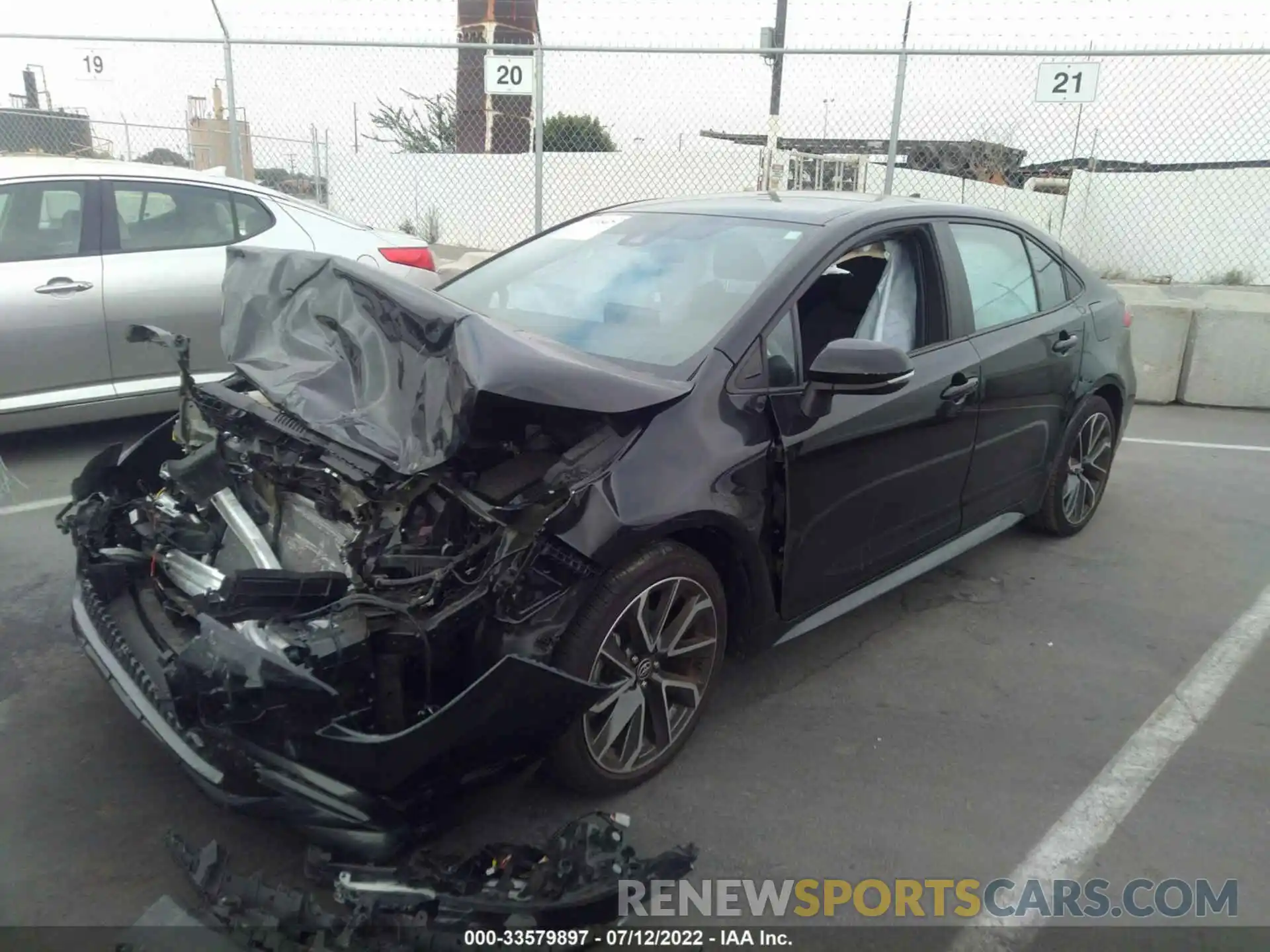 2 Photograph of a damaged car 5YFS4RCE1LP038680 TOYOTA COROLLA 2020