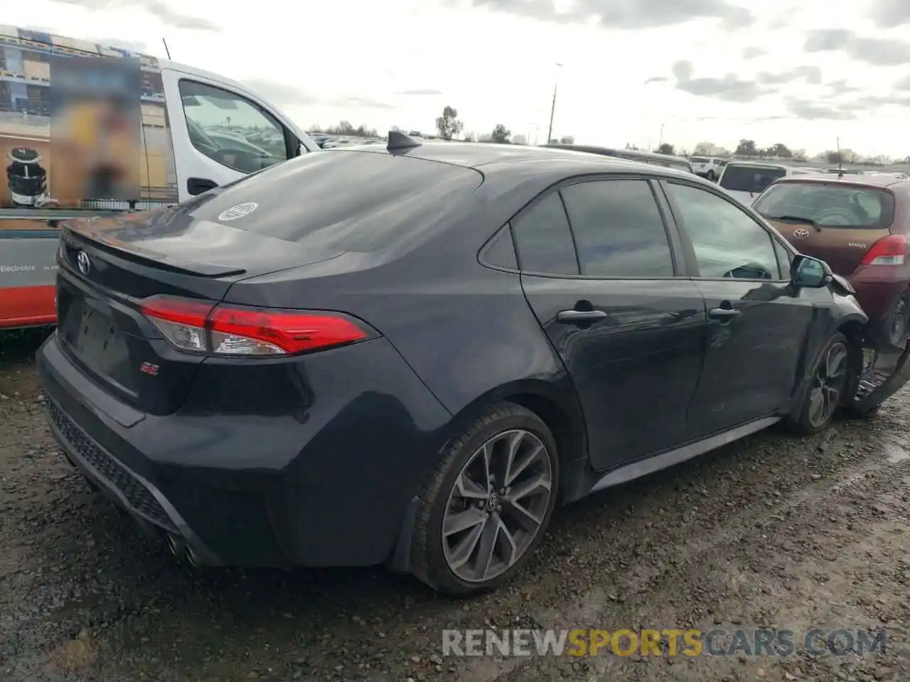 3 Photograph of a damaged car 5YFS4RCE1LP039344 TOYOTA COROLLA 2020