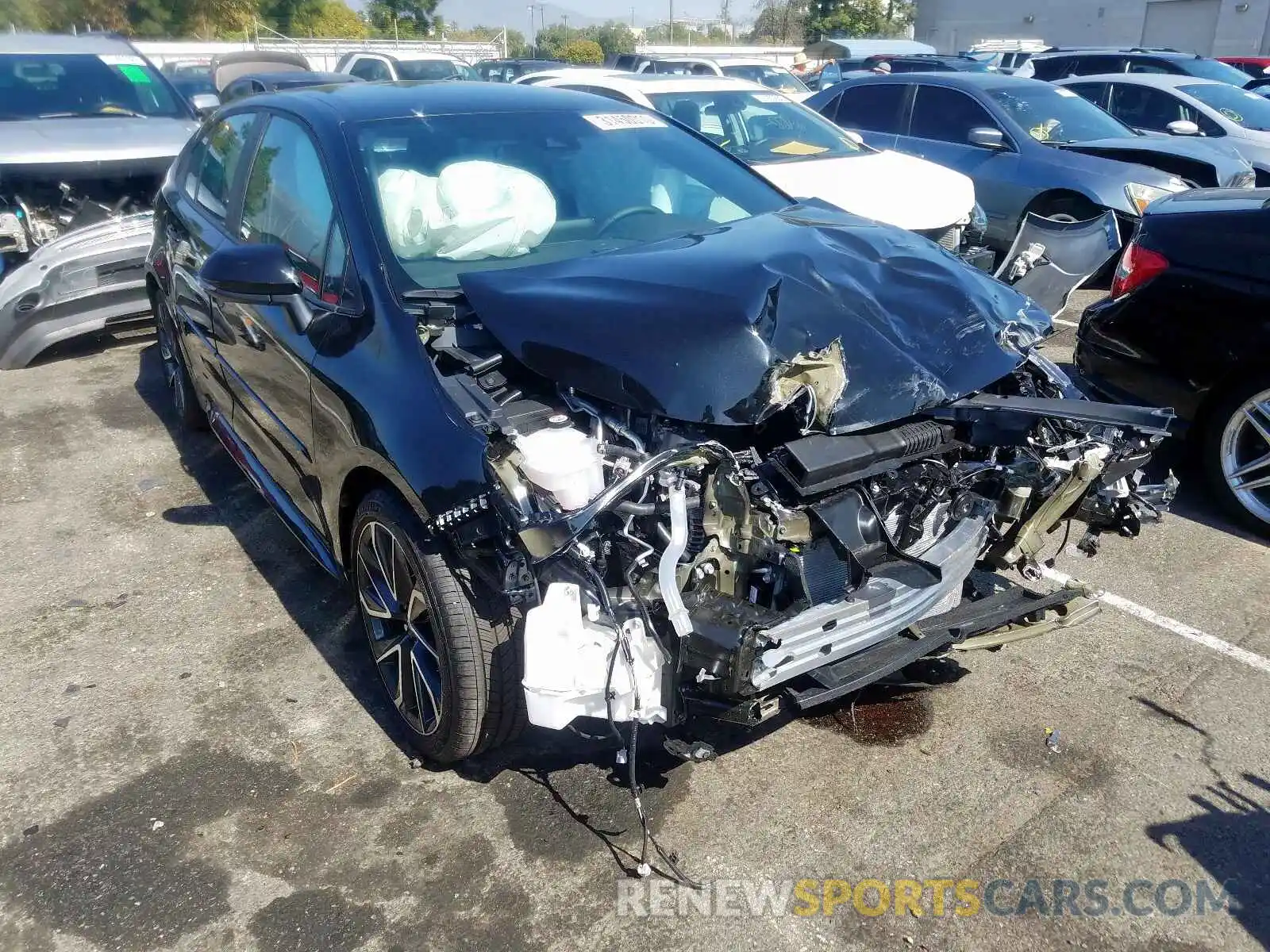 1 Photograph of a damaged car 5YFS4RCE1LP040199 TOYOTA COROLLA 2020