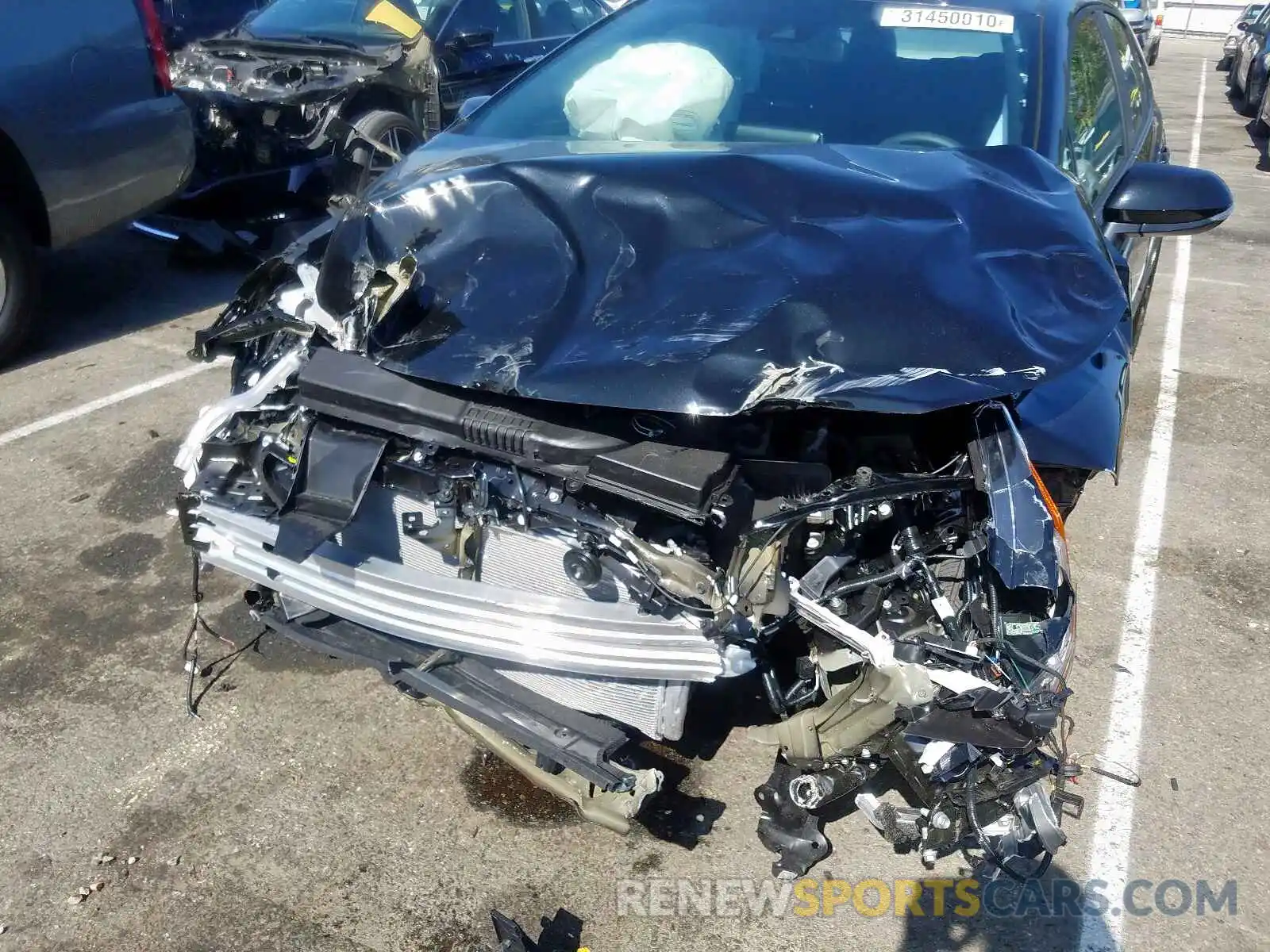 9 Photograph of a damaged car 5YFS4RCE1LP040199 TOYOTA COROLLA 2020