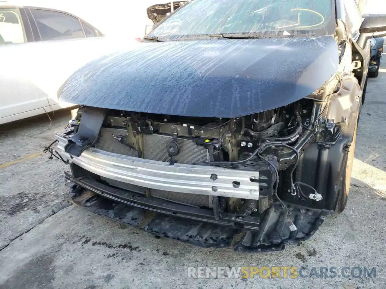 9 Photograph of a damaged car 5YFS4RCE1LP041062 TOYOTA COROLLA 2020