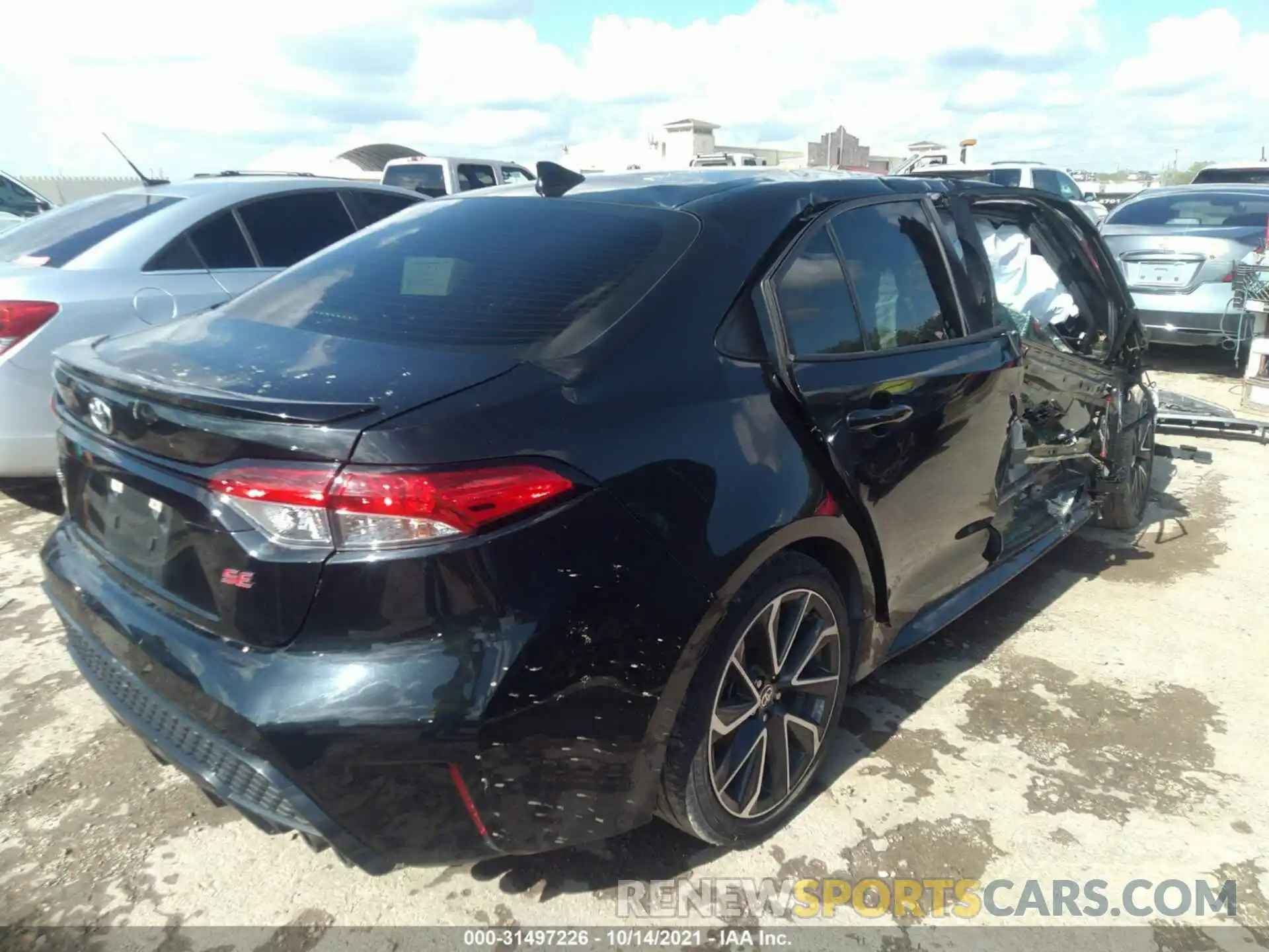 4 Photograph of a damaged car 5YFS4RCE1LP041482 TOYOTA COROLLA 2020