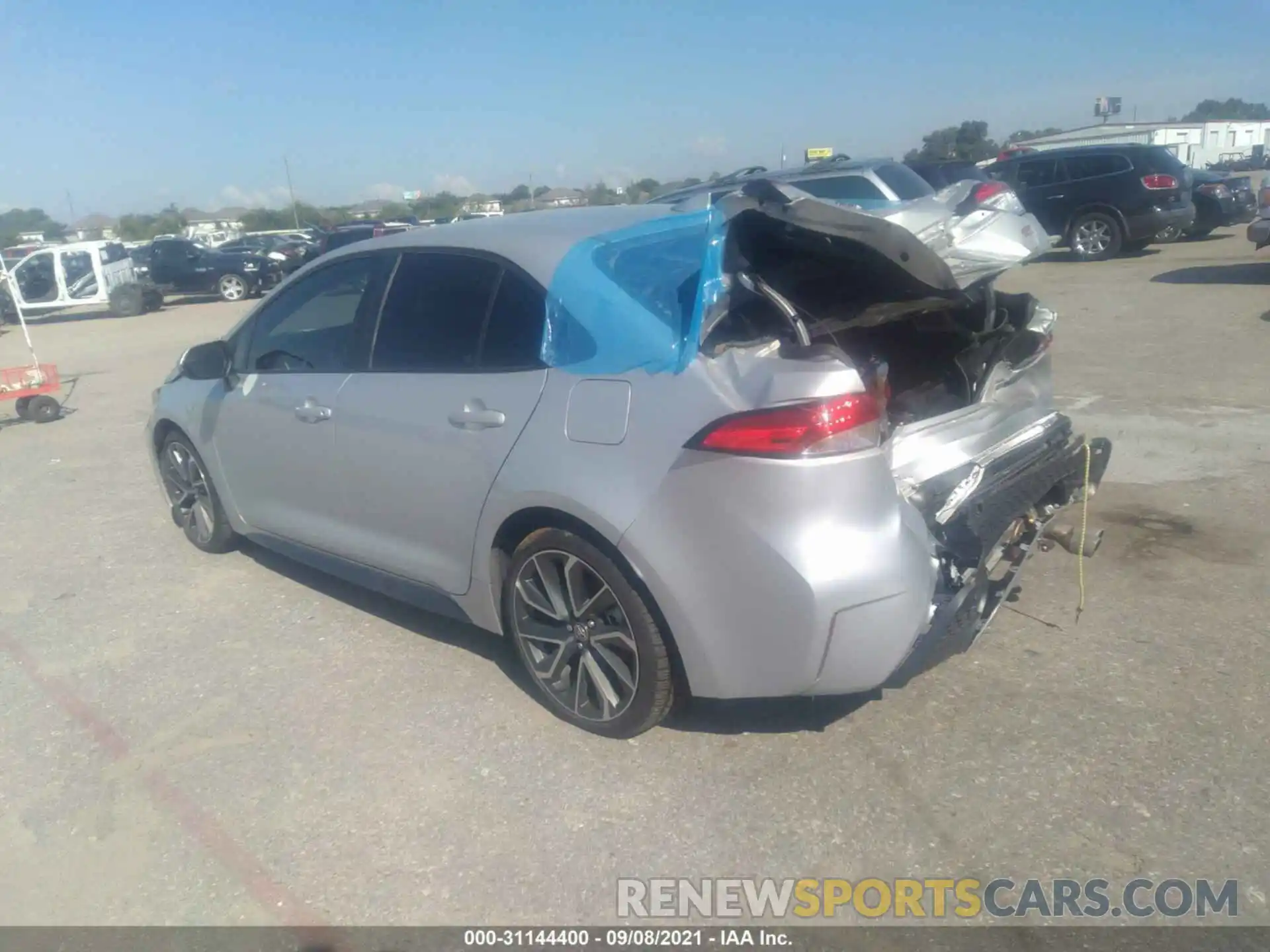 3 Photograph of a damaged car 5YFS4RCE1LP042048 TOYOTA COROLLA 2020