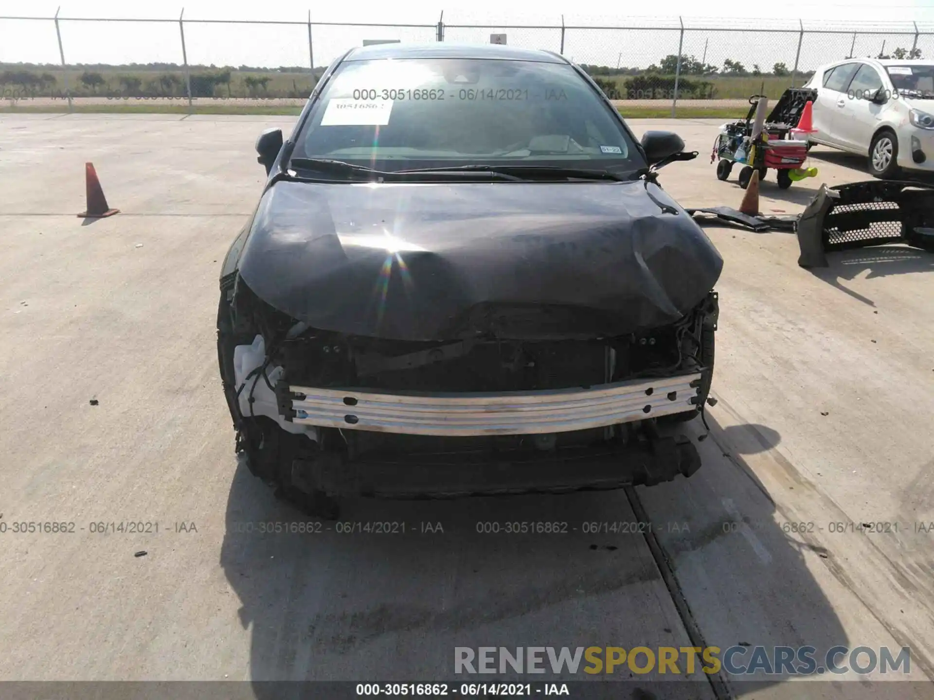 6 Photograph of a damaged car 5YFS4RCE1LP044740 TOYOTA COROLLA 2020