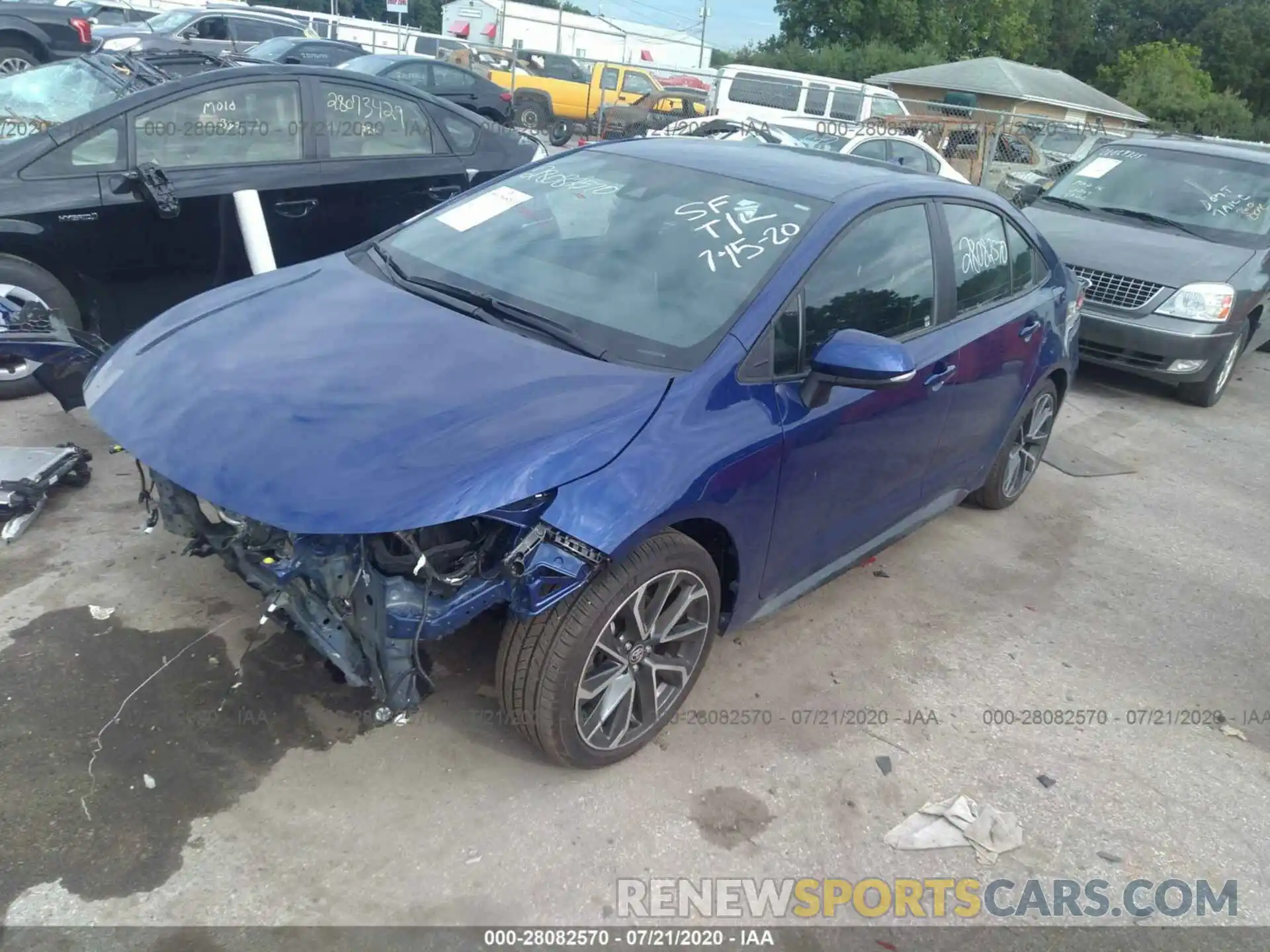 2 Photograph of a damaged car 5YFS4RCE1LP045175 TOYOTA COROLLA 2020