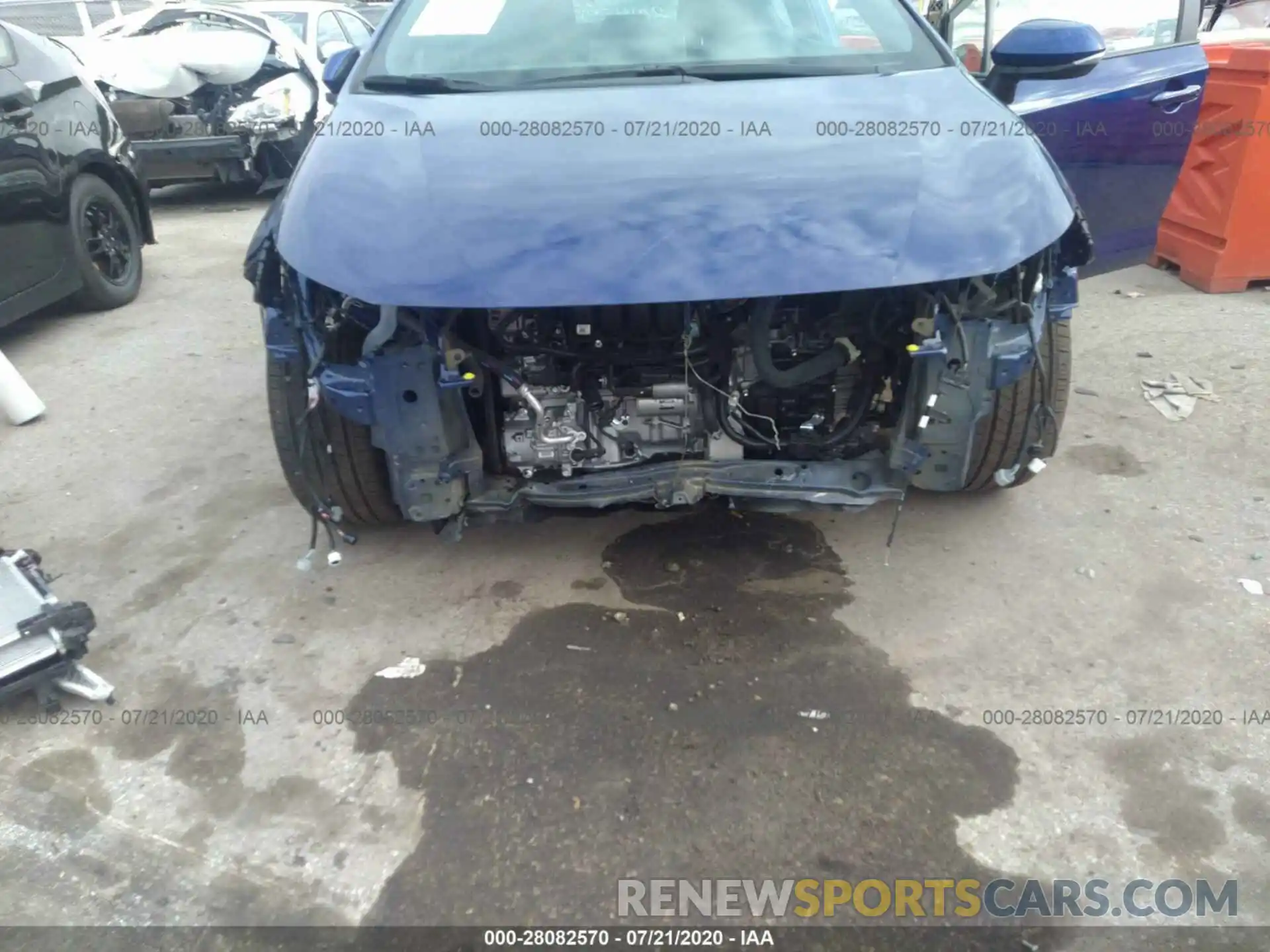 6 Photograph of a damaged car 5YFS4RCE1LP045175 TOYOTA COROLLA 2020