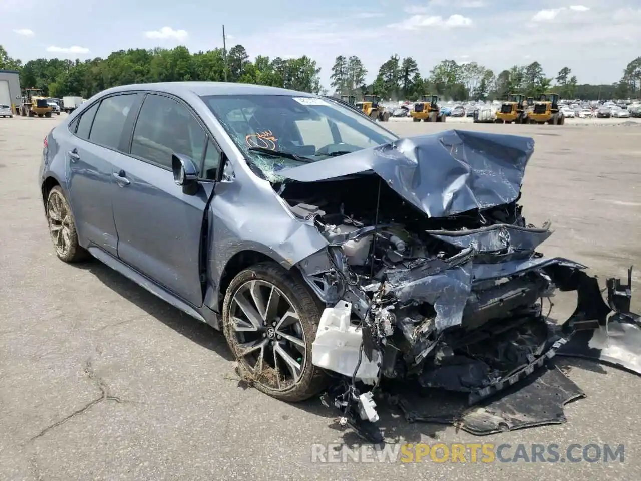 1 Photograph of a damaged car 5YFS4RCE1LP045905 TOYOTA COROLLA 2020