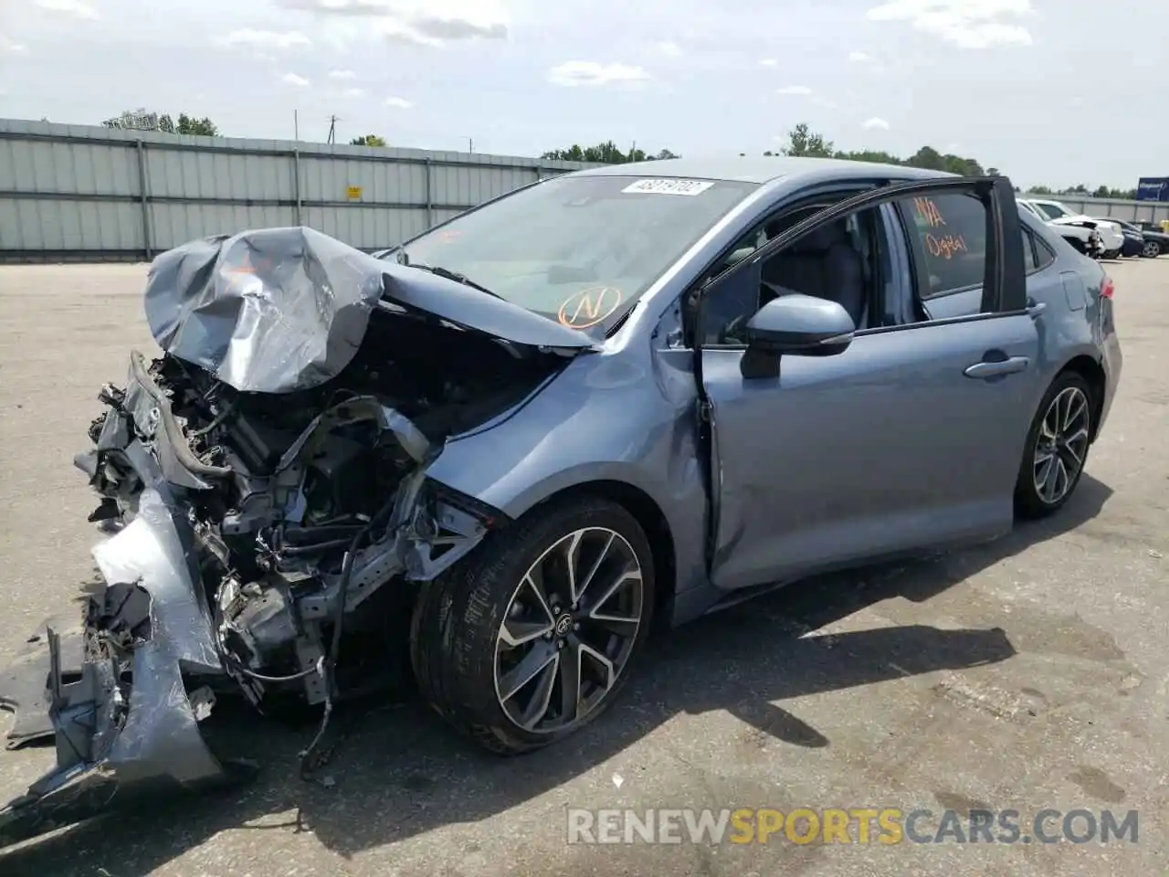 2 Photograph of a damaged car 5YFS4RCE1LP045905 TOYOTA COROLLA 2020