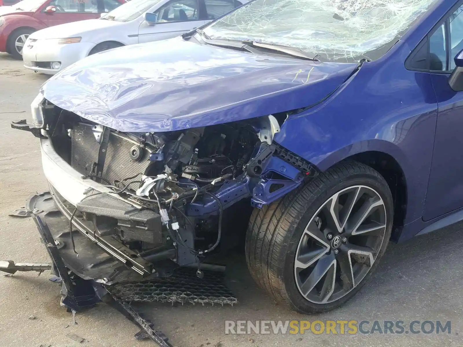 9 Photograph of a damaged car 5YFS4RCE1LP047511 TOYOTA COROLLA 2020