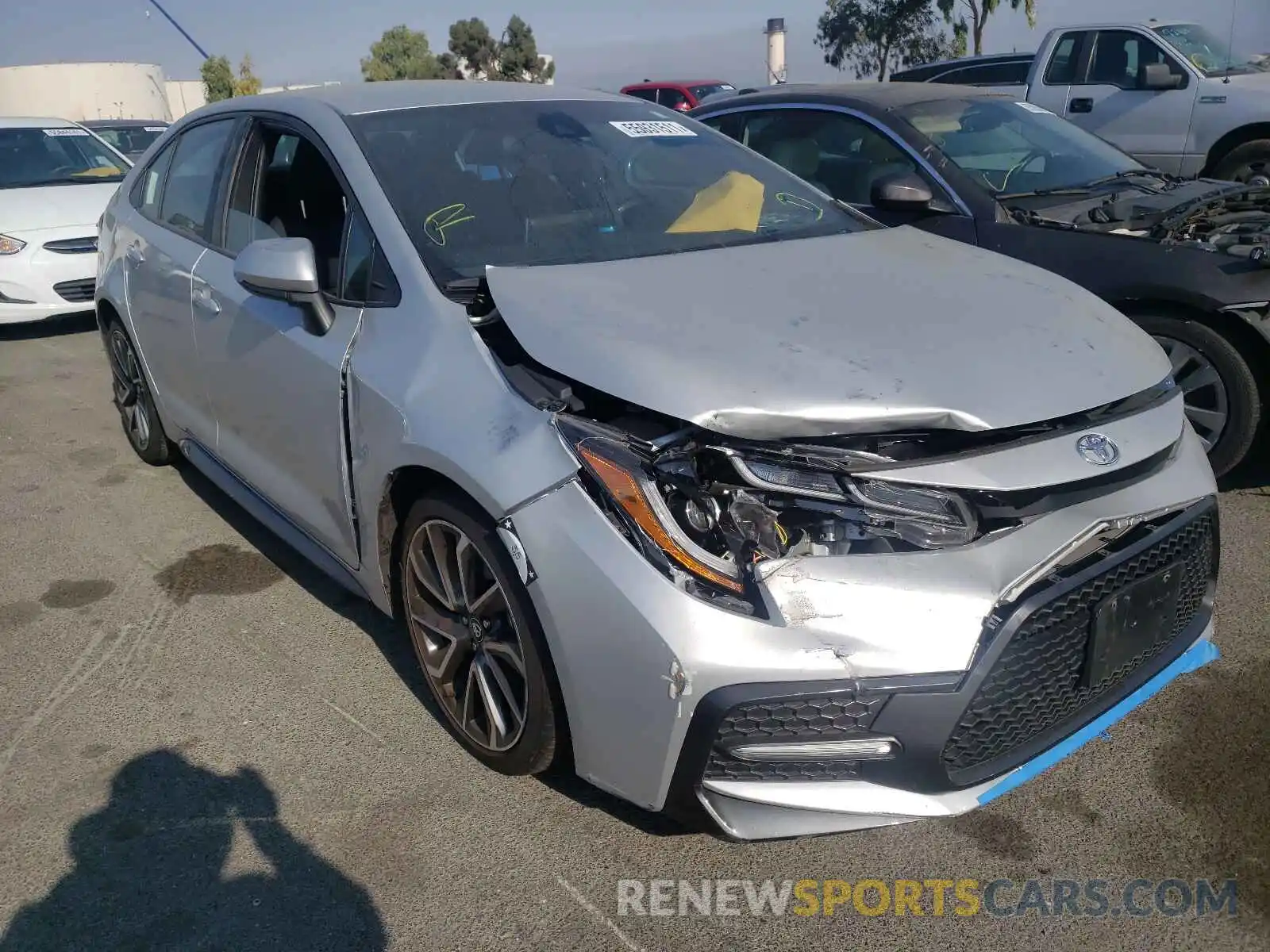 1 Photograph of a damaged car 5YFS4RCE1LP047928 TOYOTA COROLLA 2020