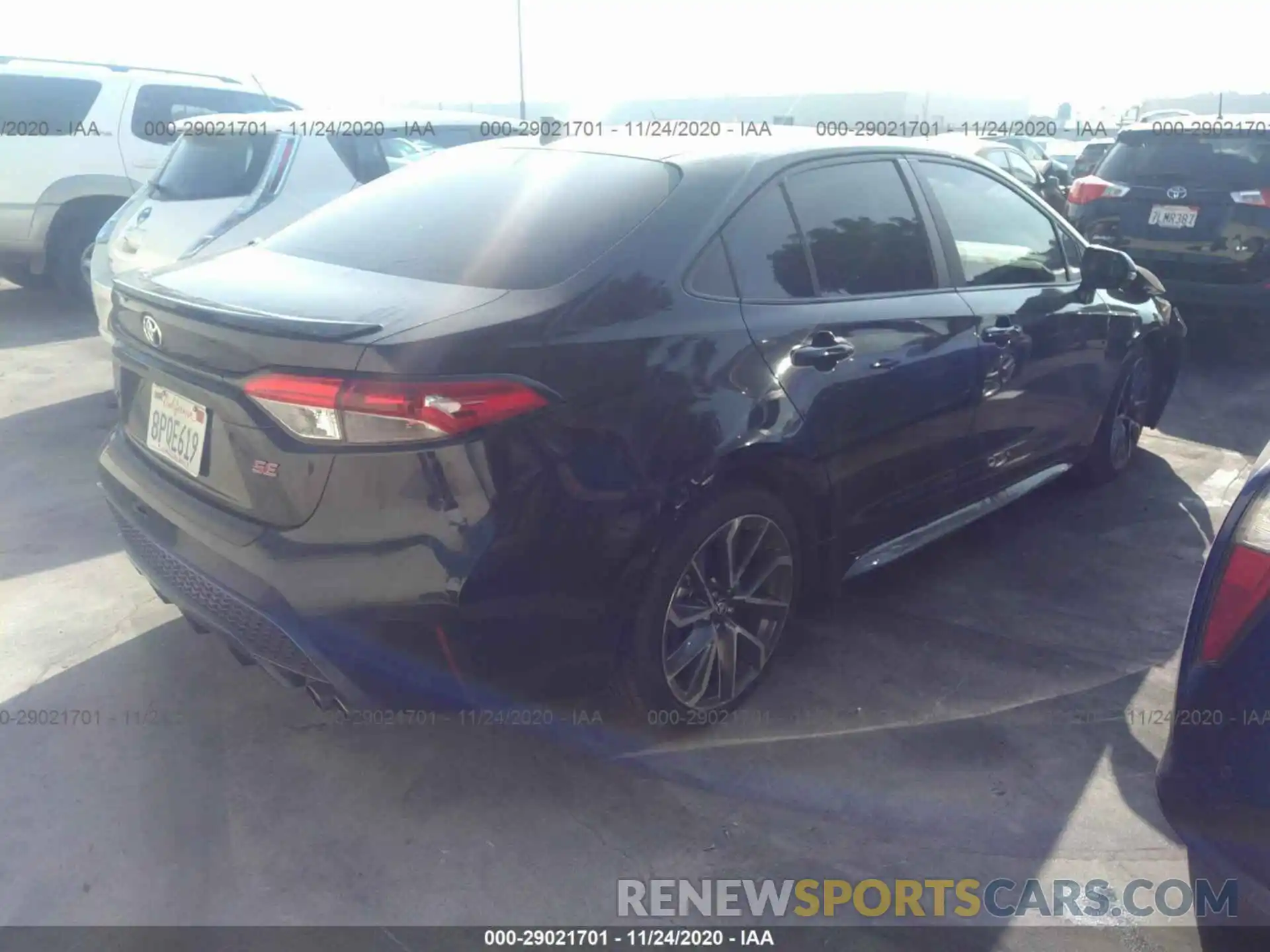 4 Photograph of a damaged car 5YFS4RCE1LP048545 TOYOTA COROLLA 2020