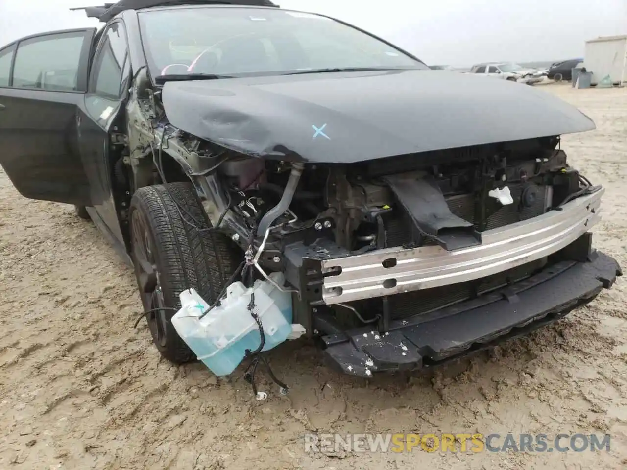 9 Photograph of a damaged car 5YFS4RCE1LP048996 TOYOTA COROLLA 2020