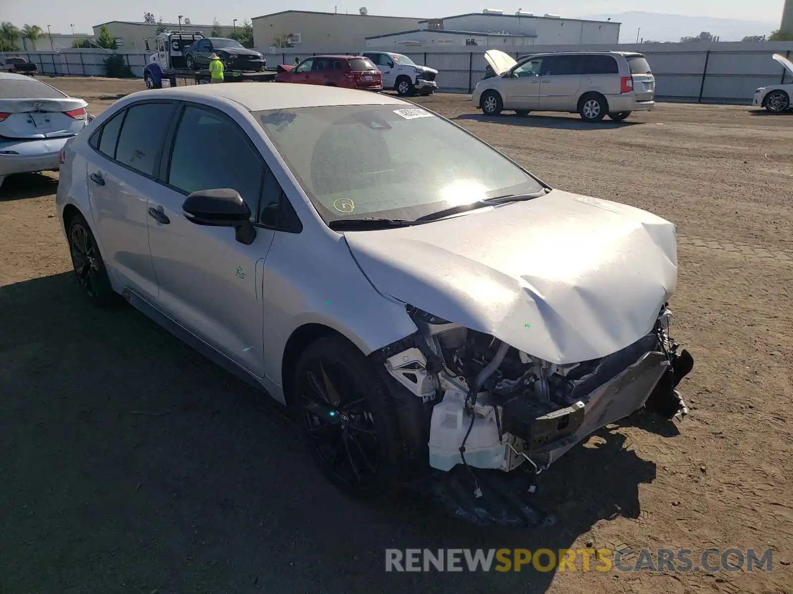 1 Photograph of a damaged car 5YFS4RCE1LP051204 TOYOTA COROLLA 2020