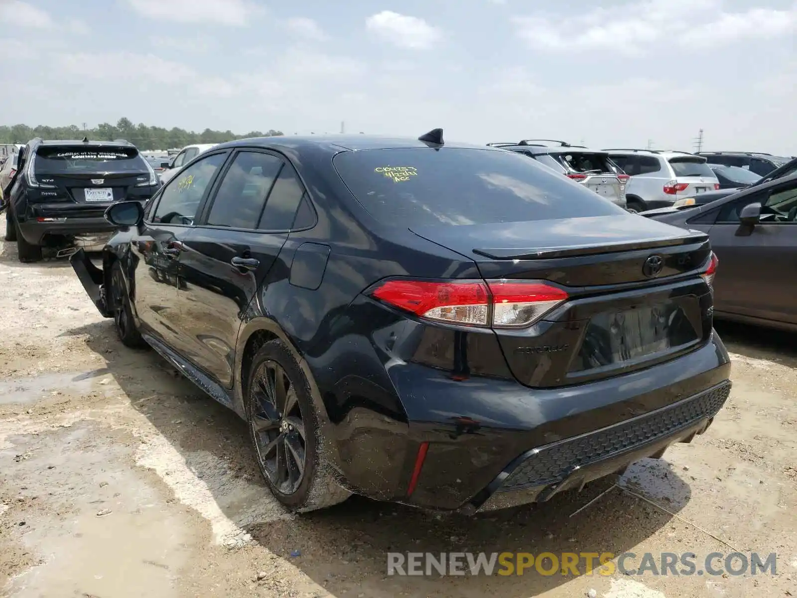 3 Photograph of a damaged car 5YFS4RCE1LP051641 TOYOTA COROLLA 2020