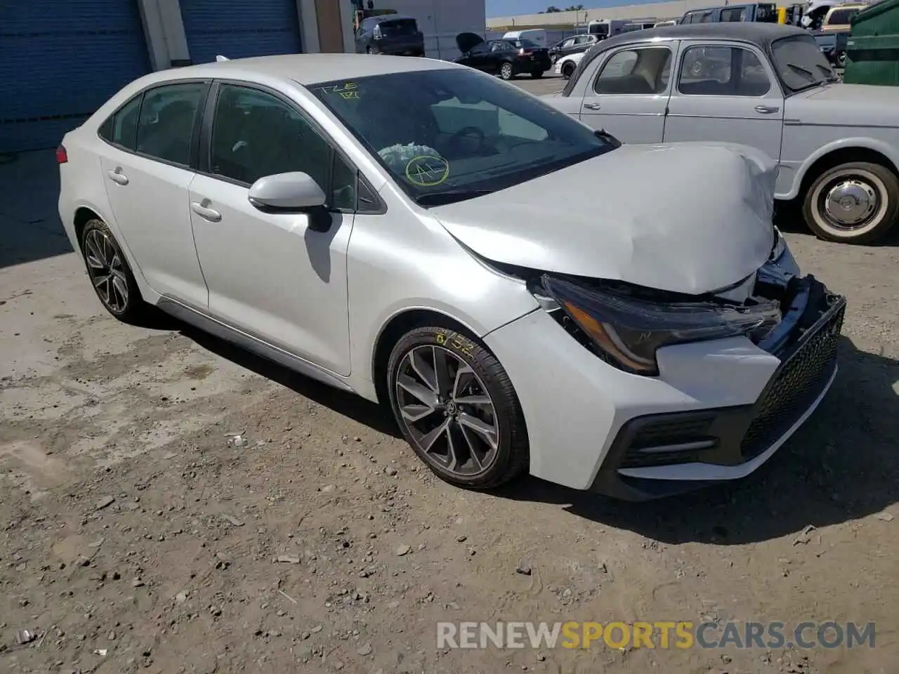 1 Photograph of a damaged car 5YFS4RCE1LP051686 TOYOTA COROLLA 2020