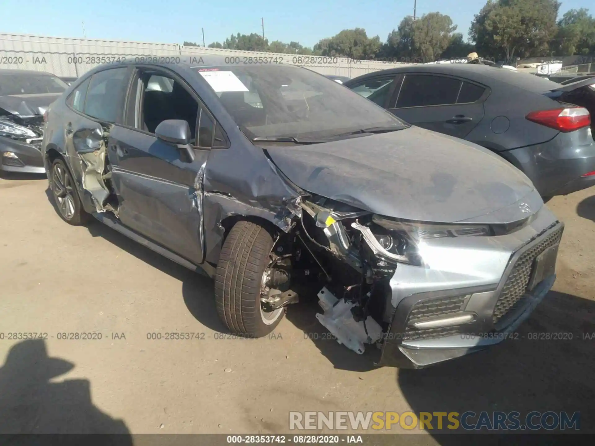 1 Photograph of a damaged car 5YFS4RCE1LP054555 TOYOTA COROLLA 2020