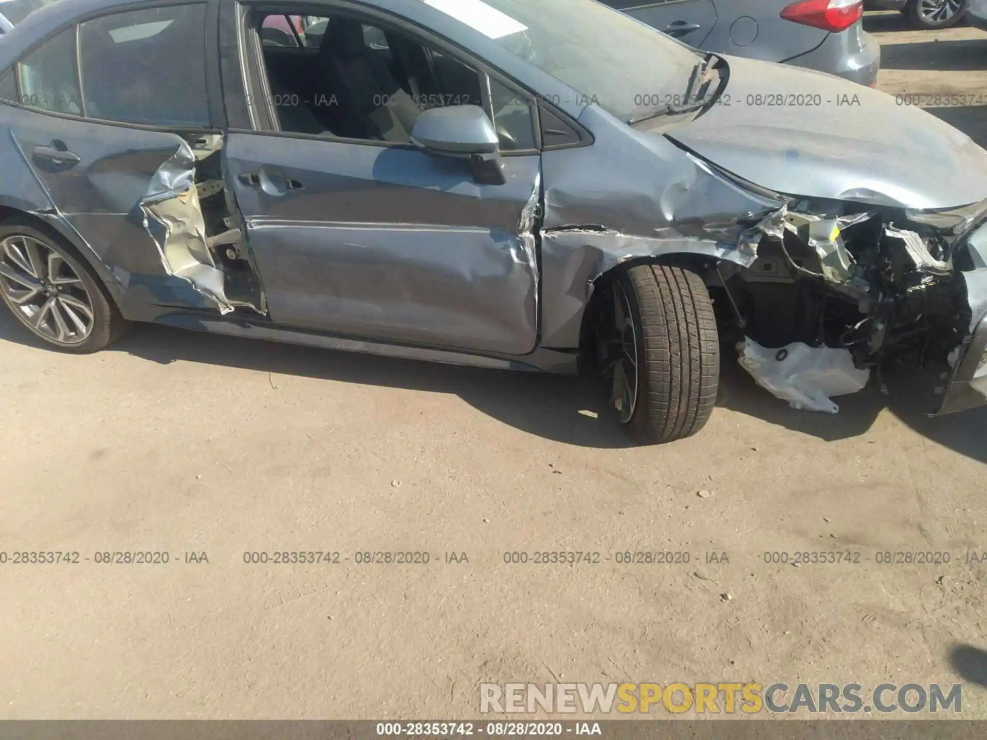 6 Photograph of a damaged car 5YFS4RCE1LP054555 TOYOTA COROLLA 2020