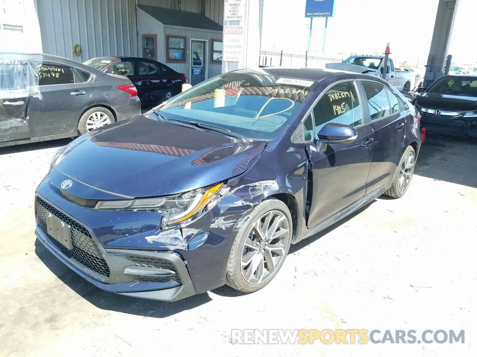 2 Photograph of a damaged car 5YFS4RCE1LP055799 TOYOTA COROLLA 2020