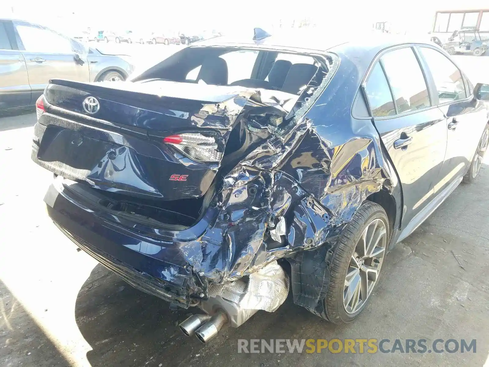 9 Photograph of a damaged car 5YFS4RCE1LP055799 TOYOTA COROLLA 2020