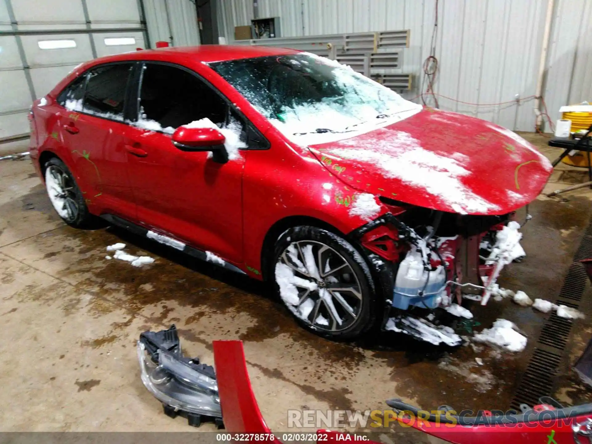 1 Photograph of a damaged car 5YFS4RCE2LP002450 TOYOTA COROLLA 2020