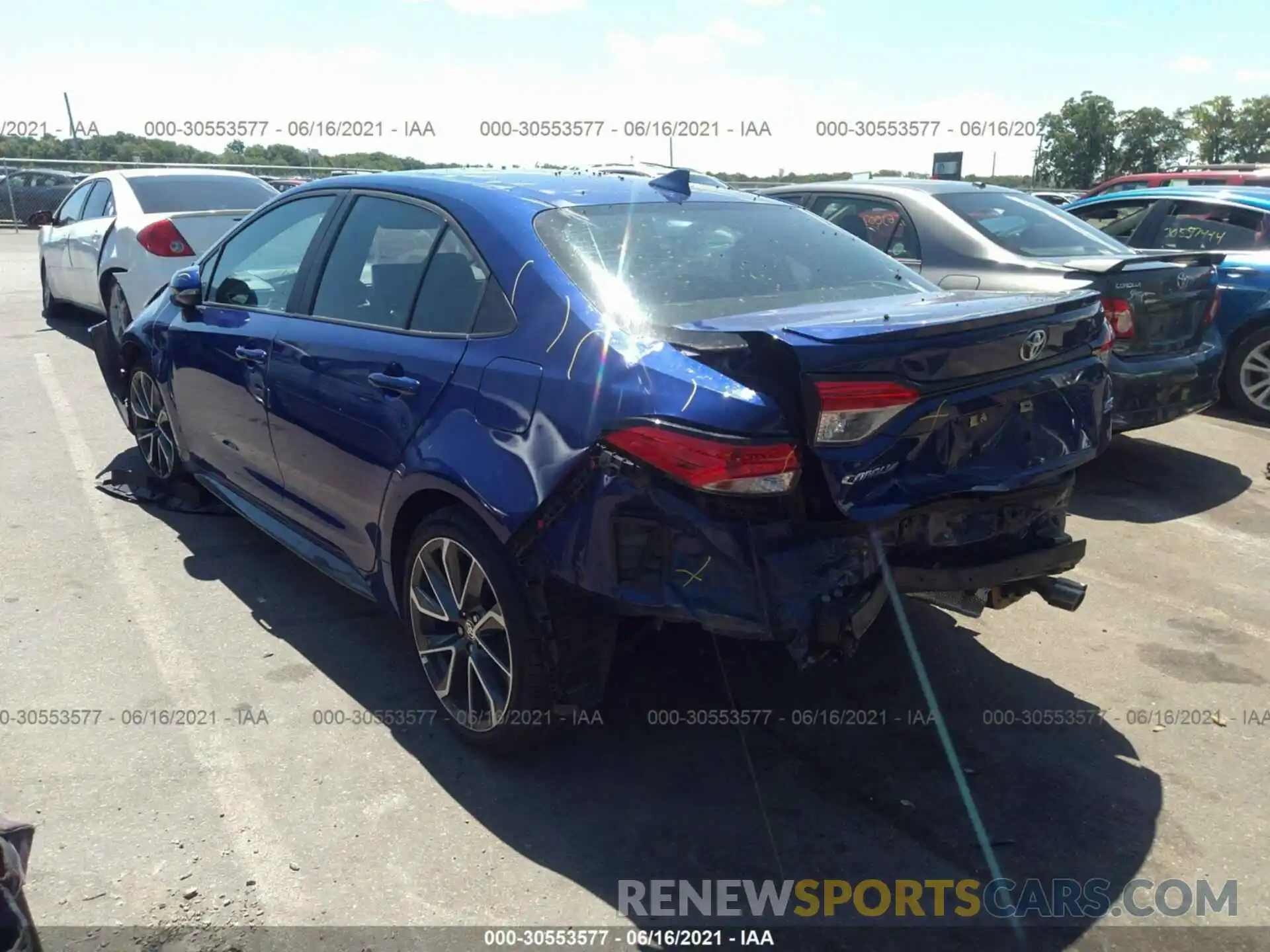 3 Photograph of a damaged car 5YFS4RCE2LP011519 TOYOTA COROLLA 2020