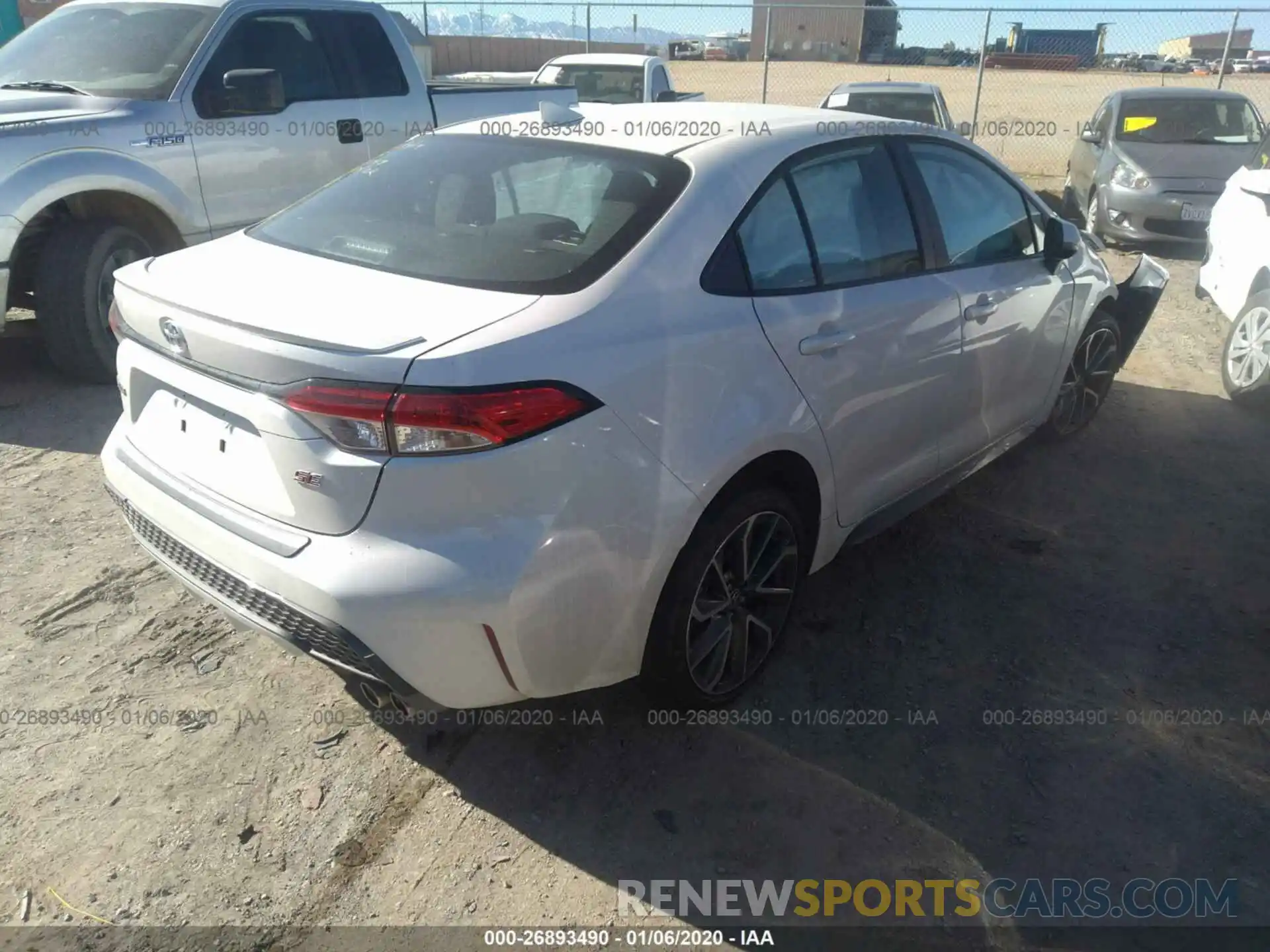 4 Photograph of a damaged car 5YFS4RCE2LP012038 TOYOTA COROLLA 2020