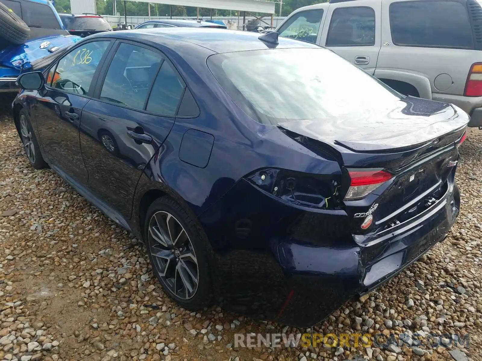 3 Photograph of a damaged car 5YFS4RCE2LP014758 TOYOTA COROLLA 2020