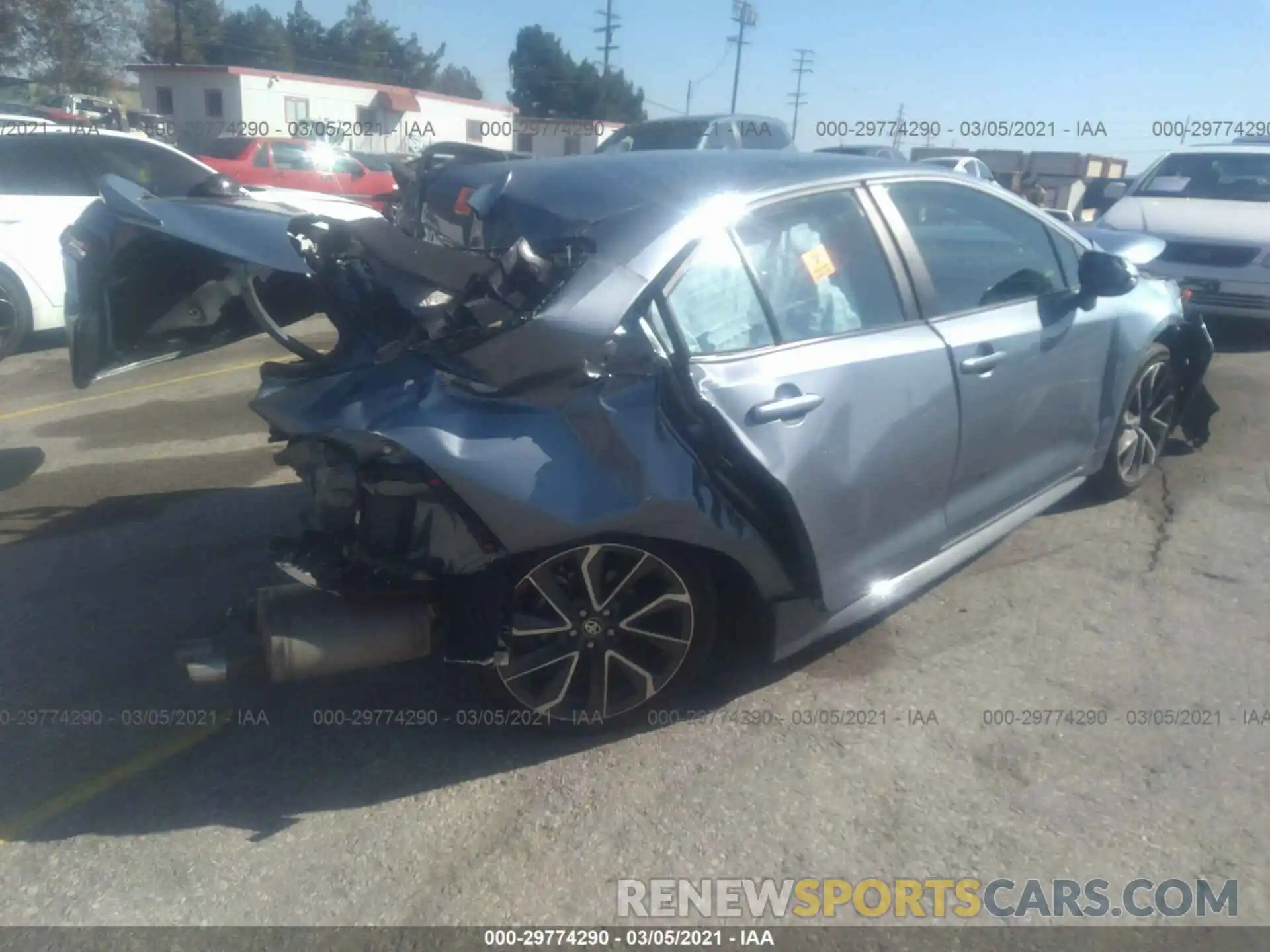 4 Photograph of a damaged car 5YFS4RCE2LP016087 TOYOTA COROLLA 2020