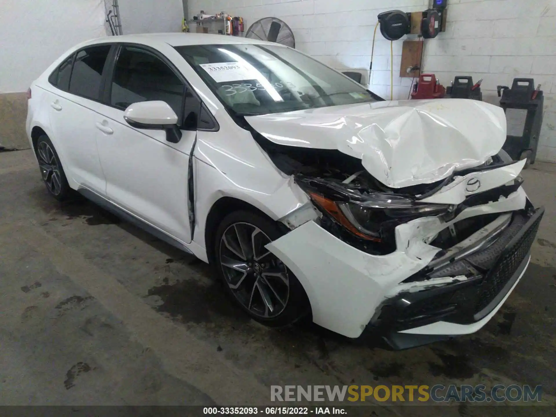 1 Photograph of a damaged car 5YFS4RCE2LP019765 TOYOTA COROLLA 2020